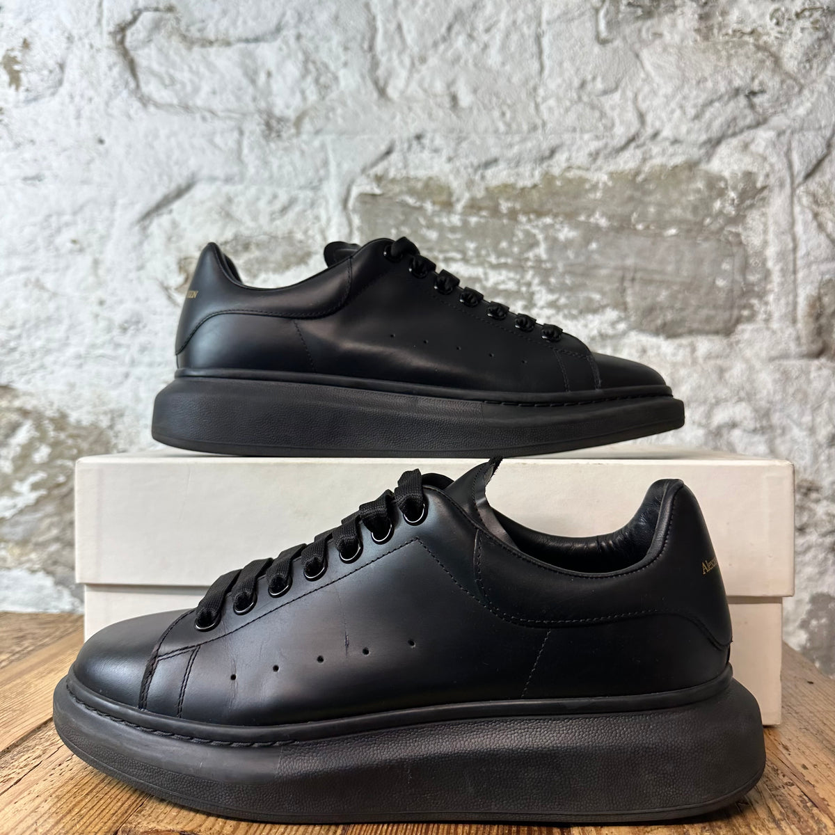 Alexander Mcqueen Triple Black Sneaker Sz 10.5 (43.5)
