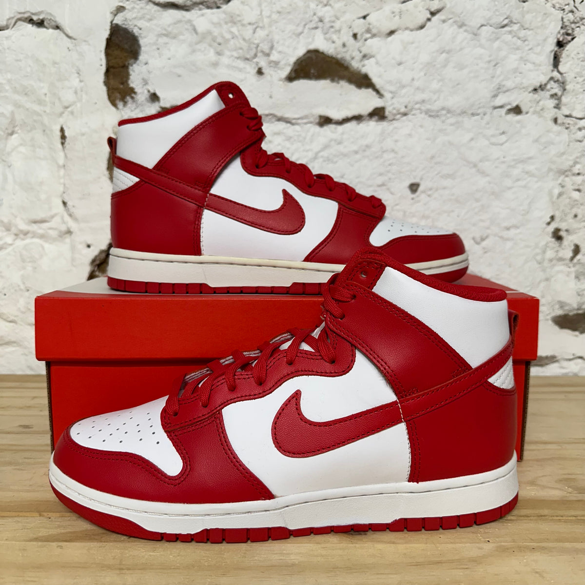 Nike Dunk High Championship Red Sz 9 DS