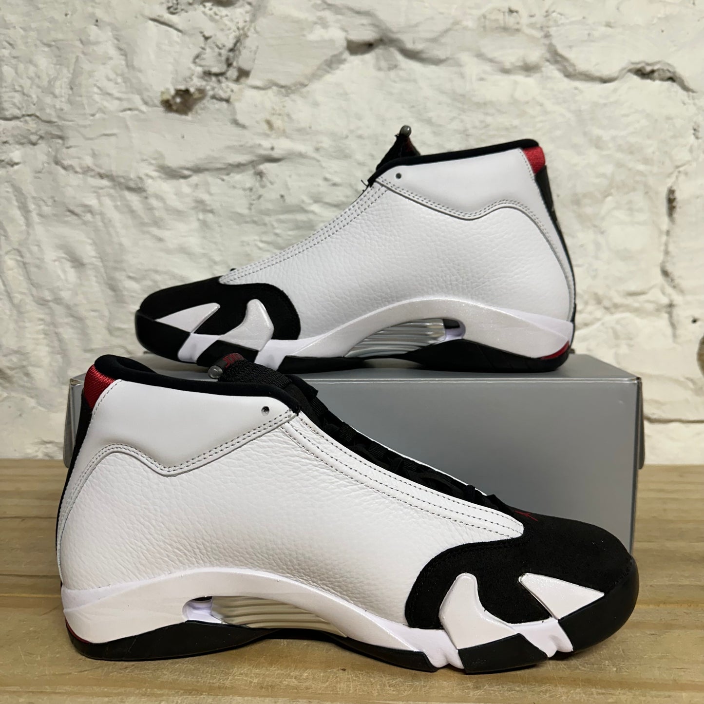 Air Jordan 14 Black Toe (2024) Sz 11 DS