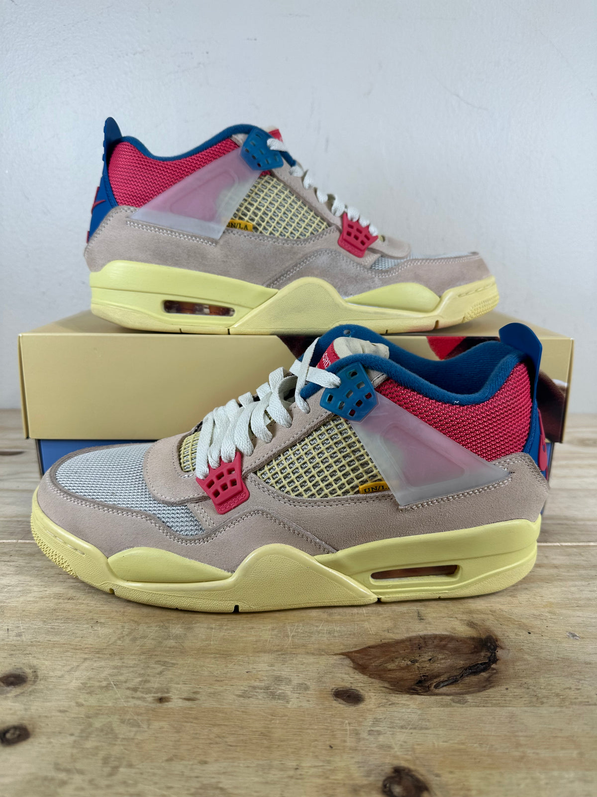 Jordan 4 Union Guava Ice Size 11 Jordan X Union “Guava” 4 main image 2