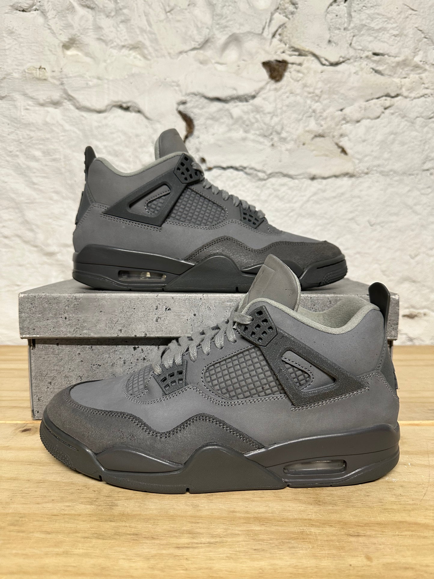 Air Jordan 4 Wet Cement Sz 9.5