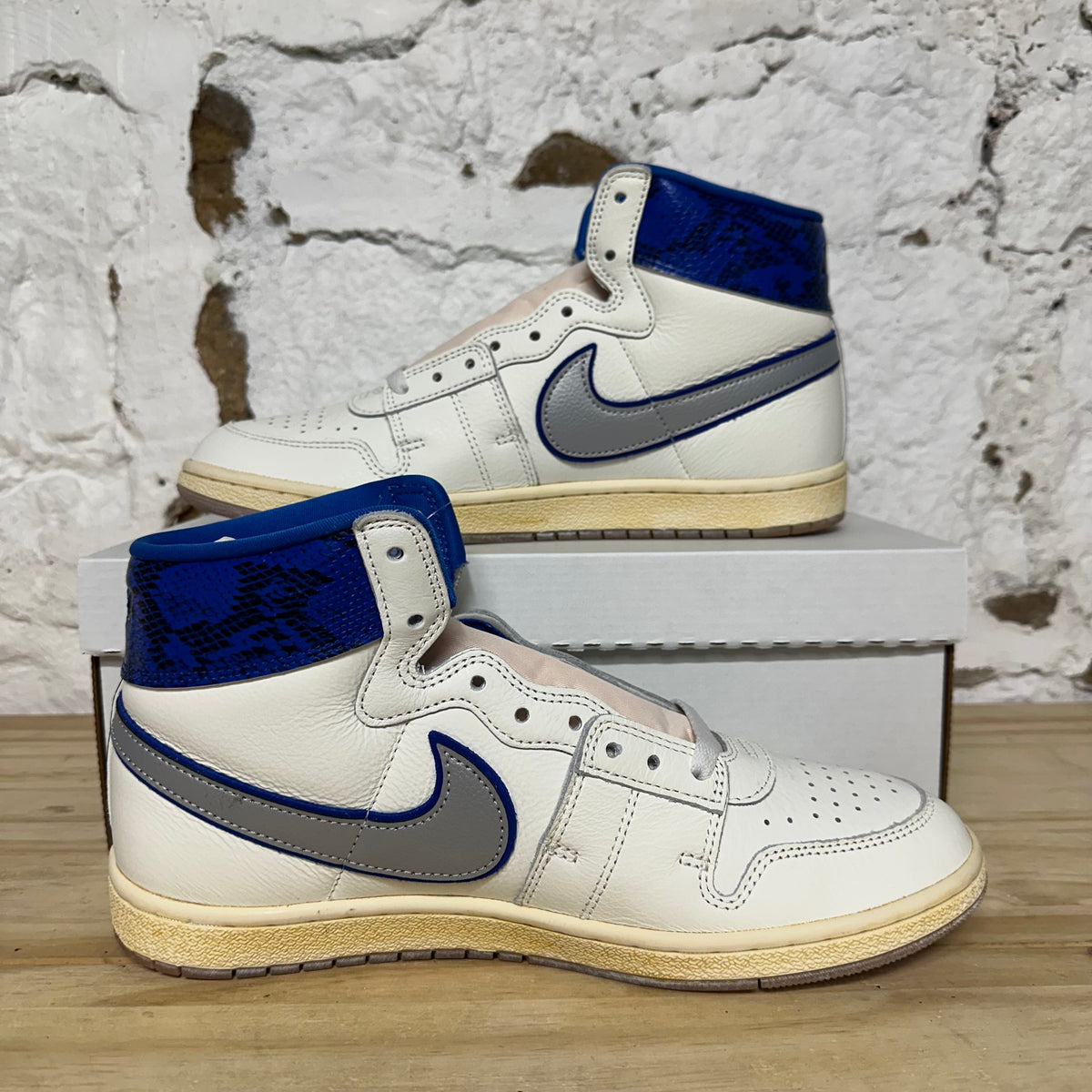 Nike Jordan Air Ship PE SP Awake NY Game Royal Sz 11.5