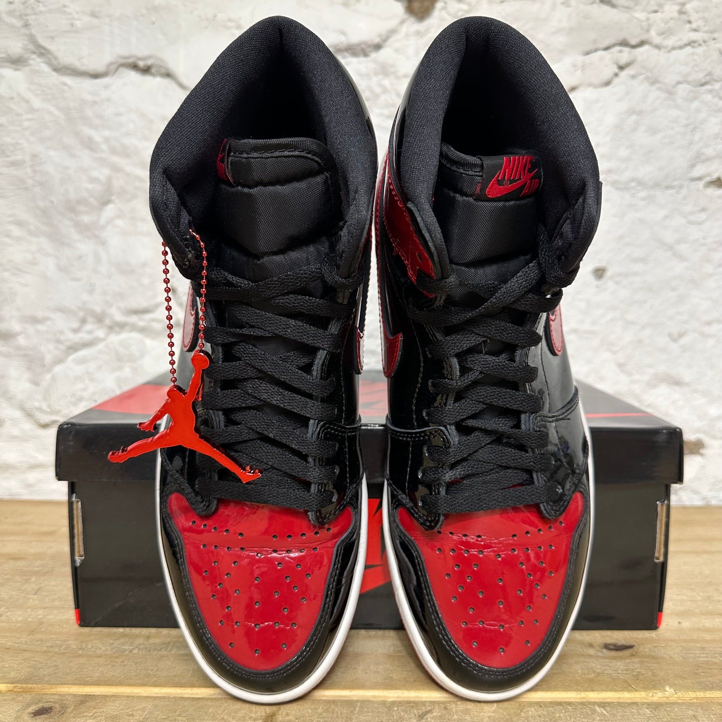 Air Jordan 1 High Patent Bred Sz 10