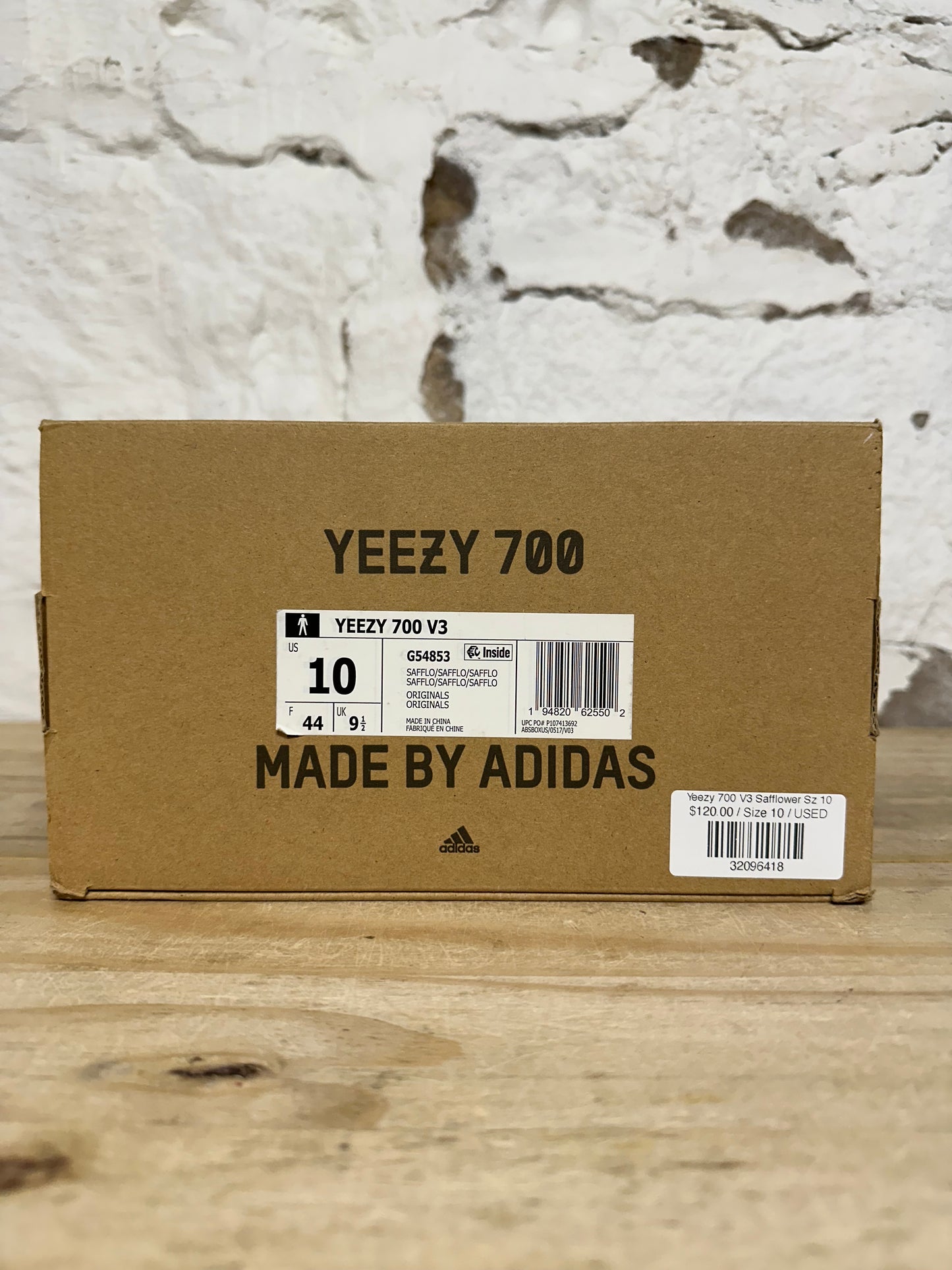 Yeezy 700 V3 Safflower Sz 10