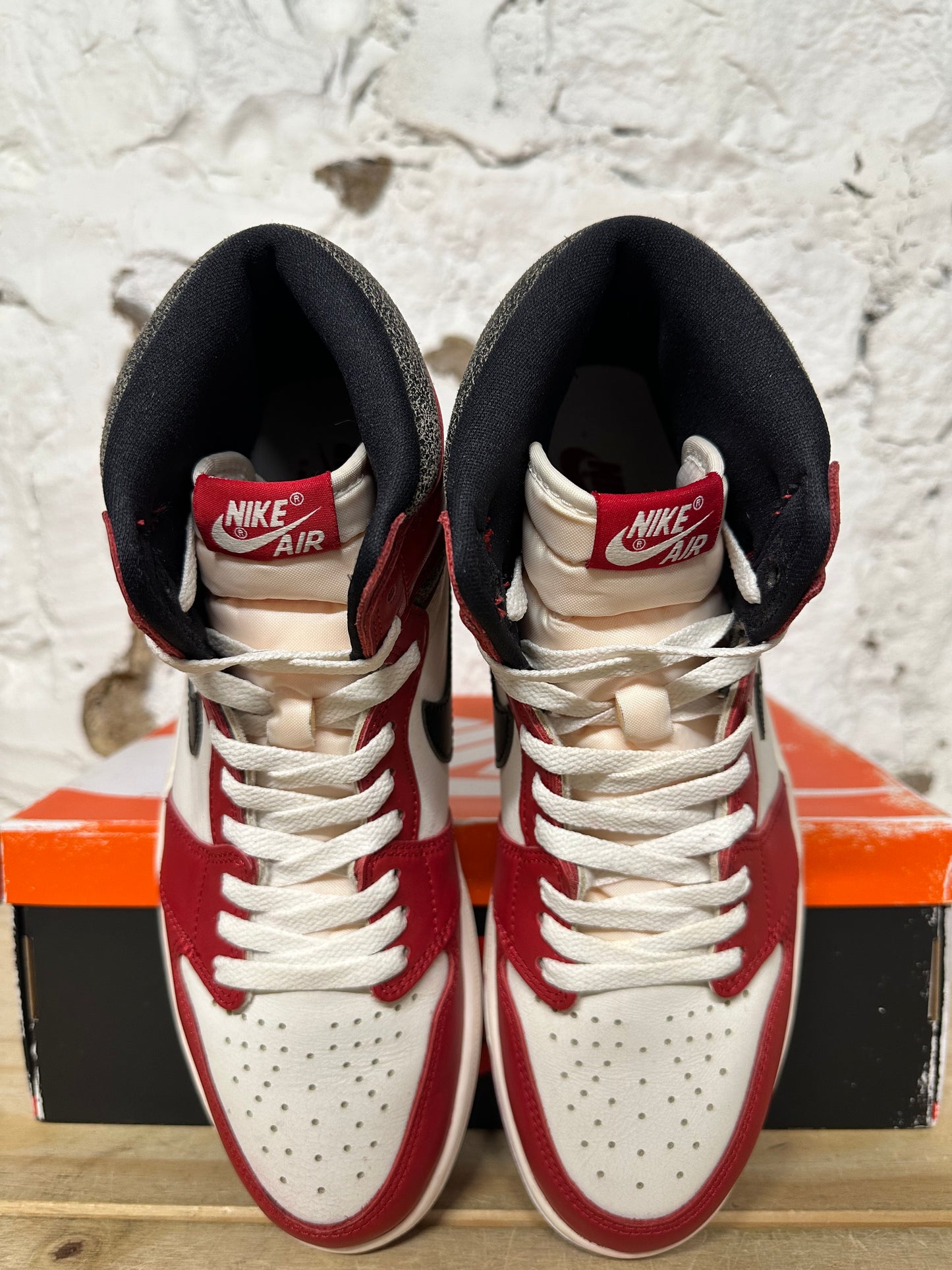 Air Jordan 1 Lost And Found Sz 11