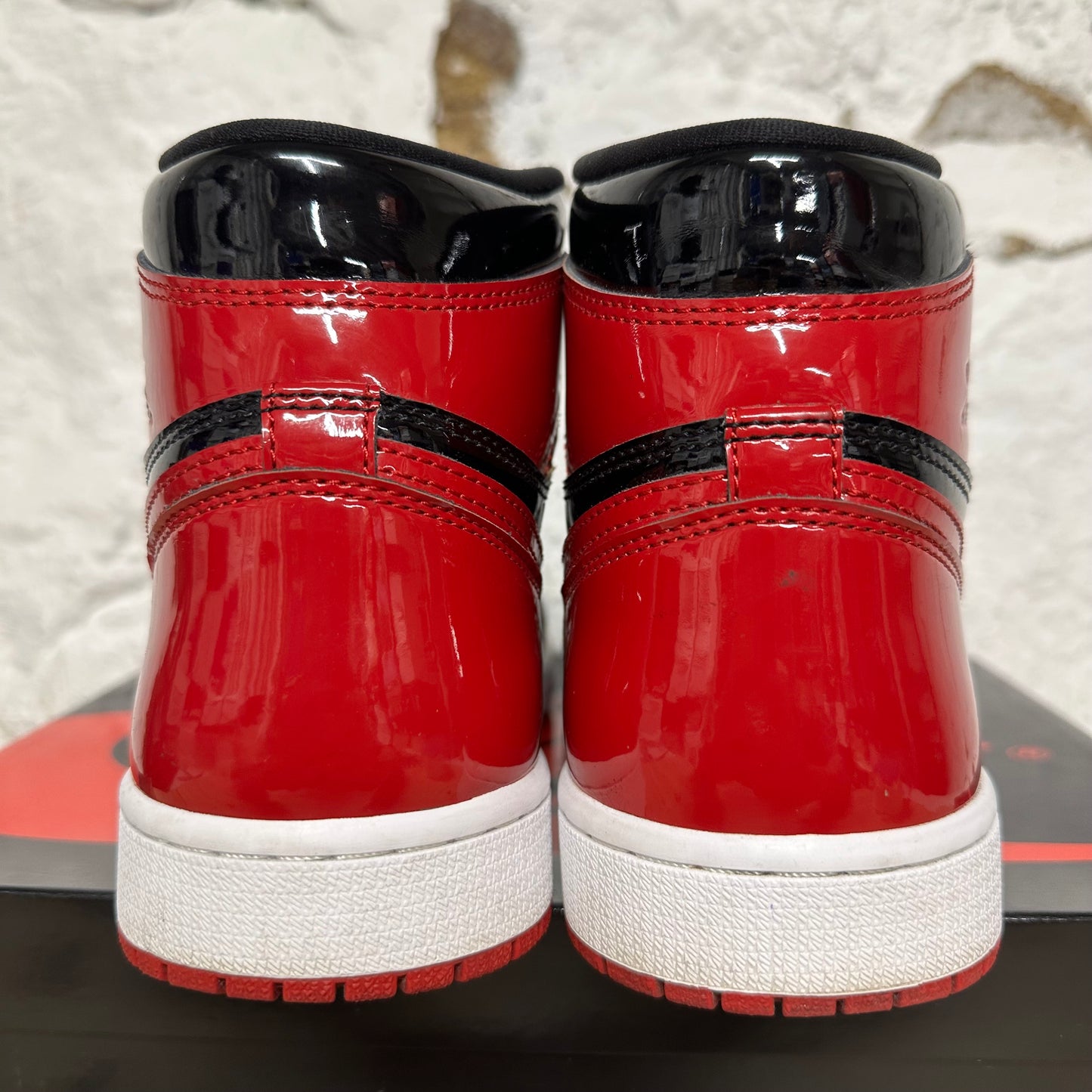 Air Jordan 1 High Patent Bred Sz 8.5