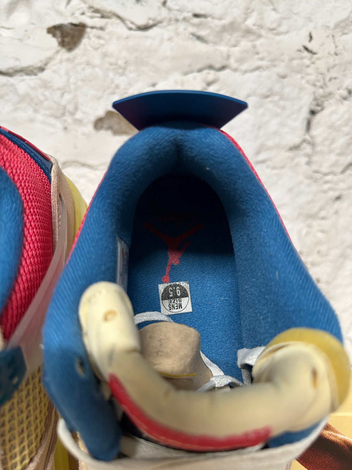 Air Jordan 4 Union Guava Ice Sz 9.5