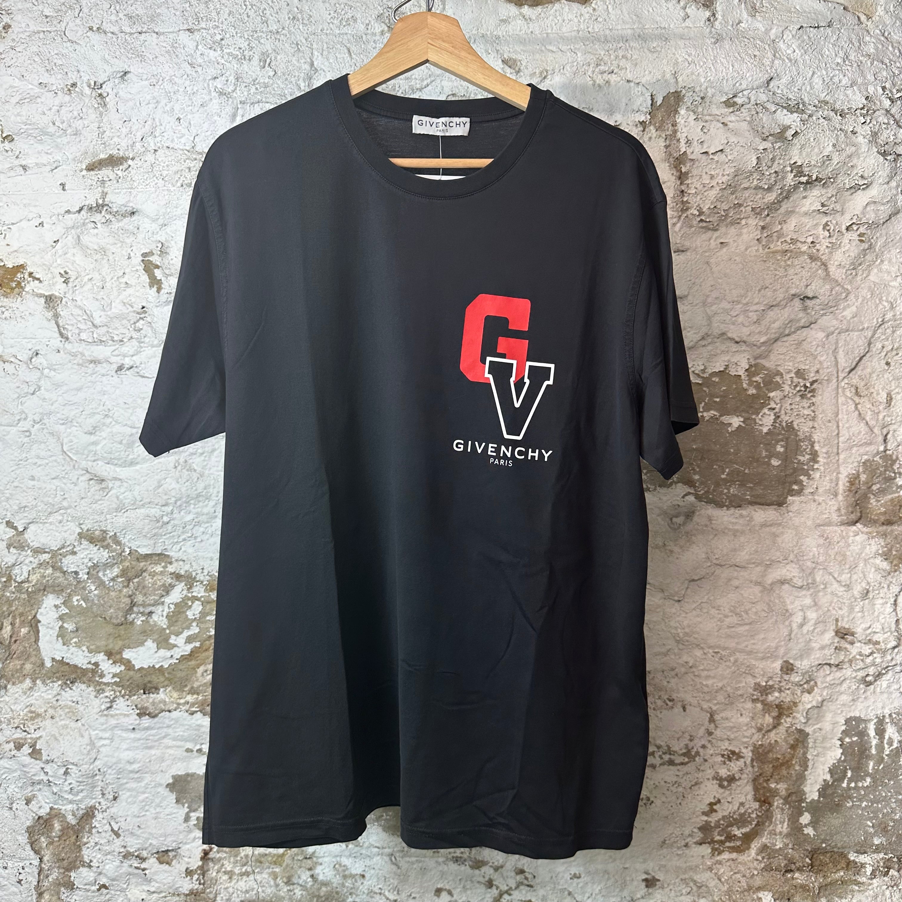 Givenchy Red Whit Paris Logo Black T-Shirt Sz M