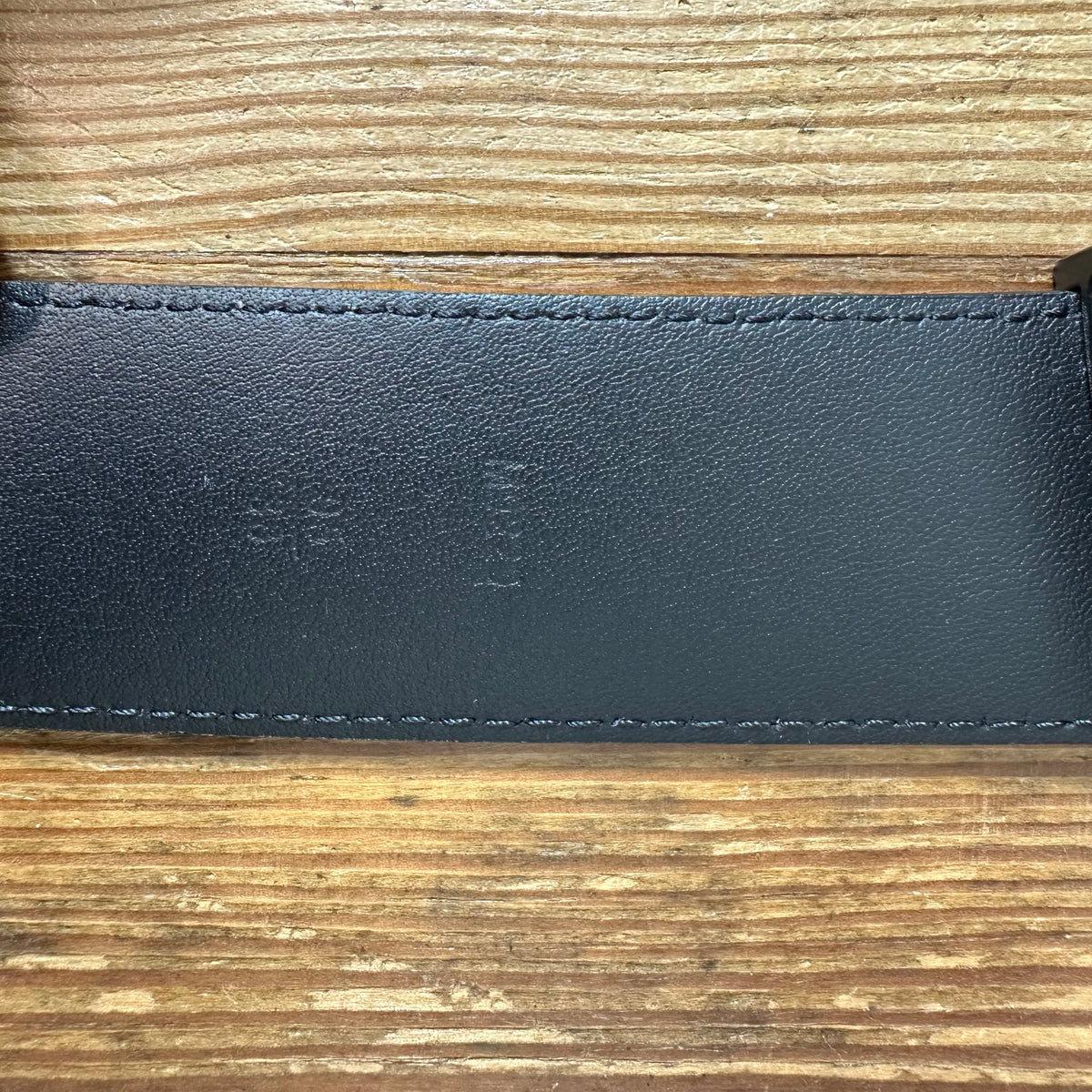 Louis Vuitton Black Leather Epi Belt Sz (95/38)