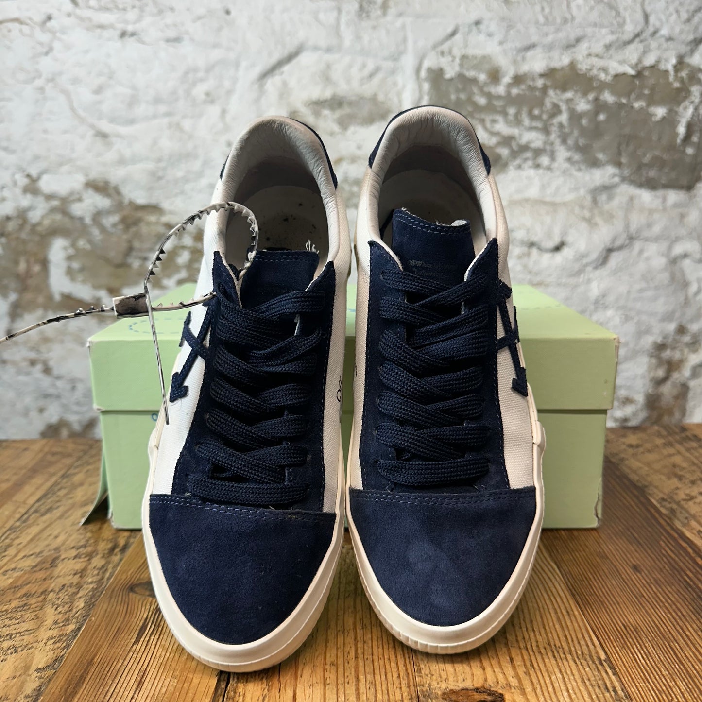 Off-White Navy White Vulc Sneaker Sz 6 (38)