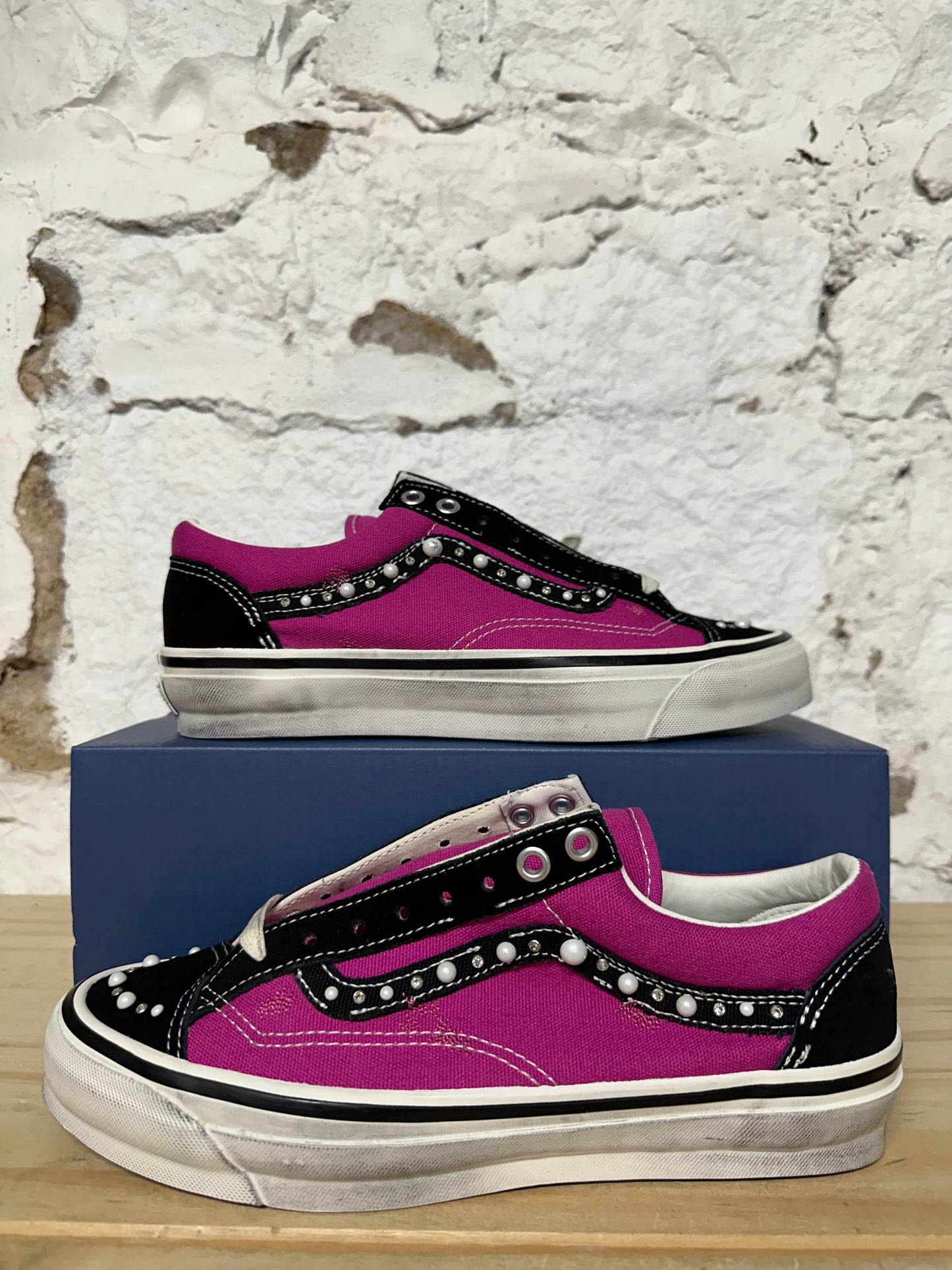 Vans Pink Pearlized Fuschia Sz 8 DS