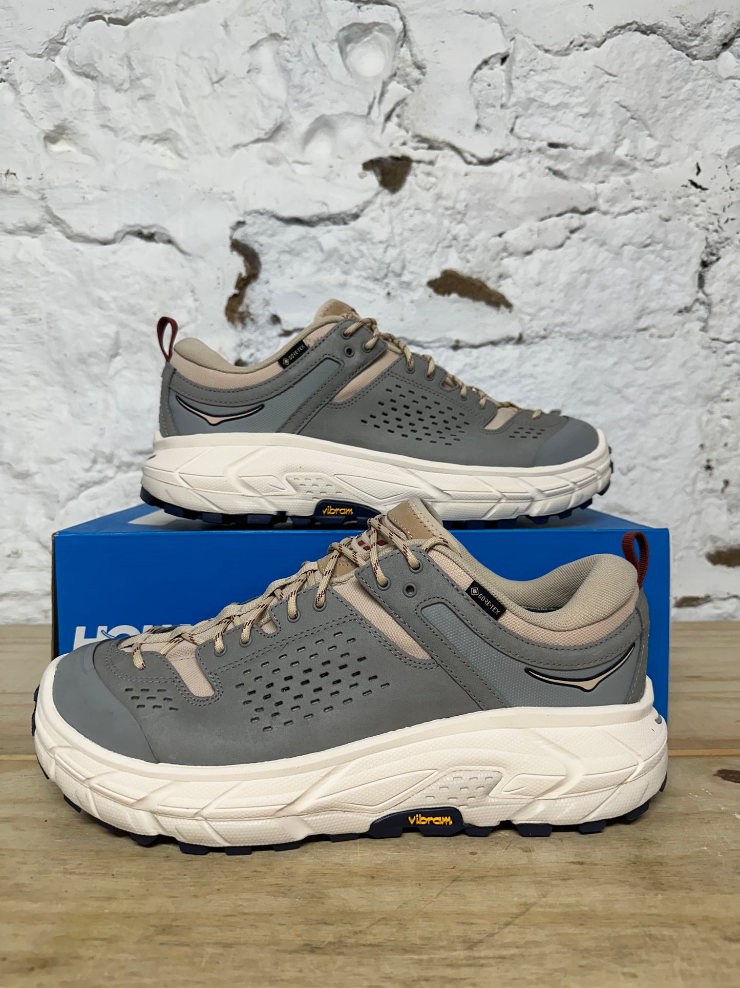 Hoka One One Tor Ultra Lo Limestone Sand Sz 12