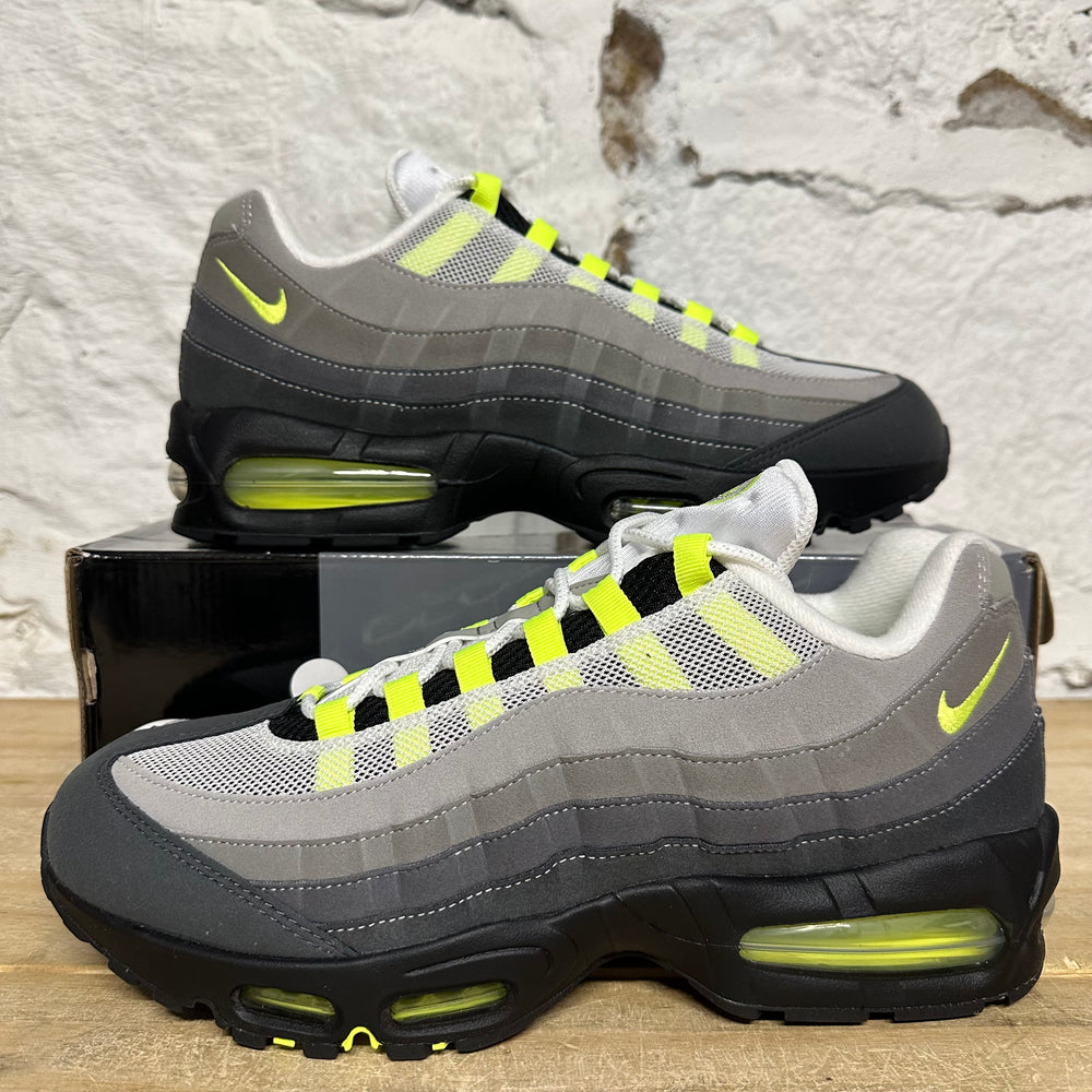 Nike Air Max 95 Big Bubble Neon (2025) Sz 11 DS