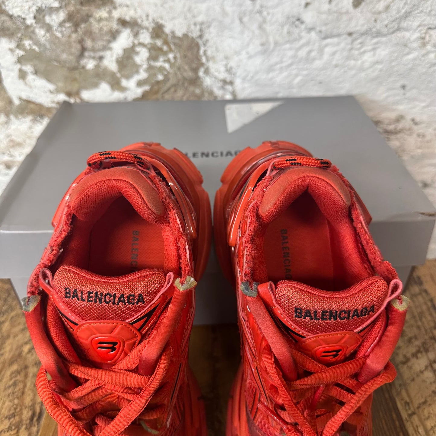 Balenciaga Runner Triple Red Sneaker Sz 8 (41)