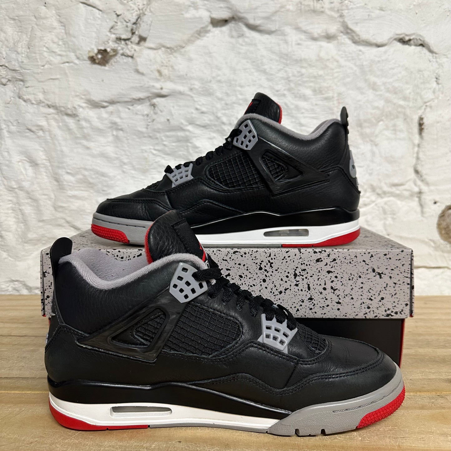 Air Jordan 4 Bred Reimagined Sz 8.5