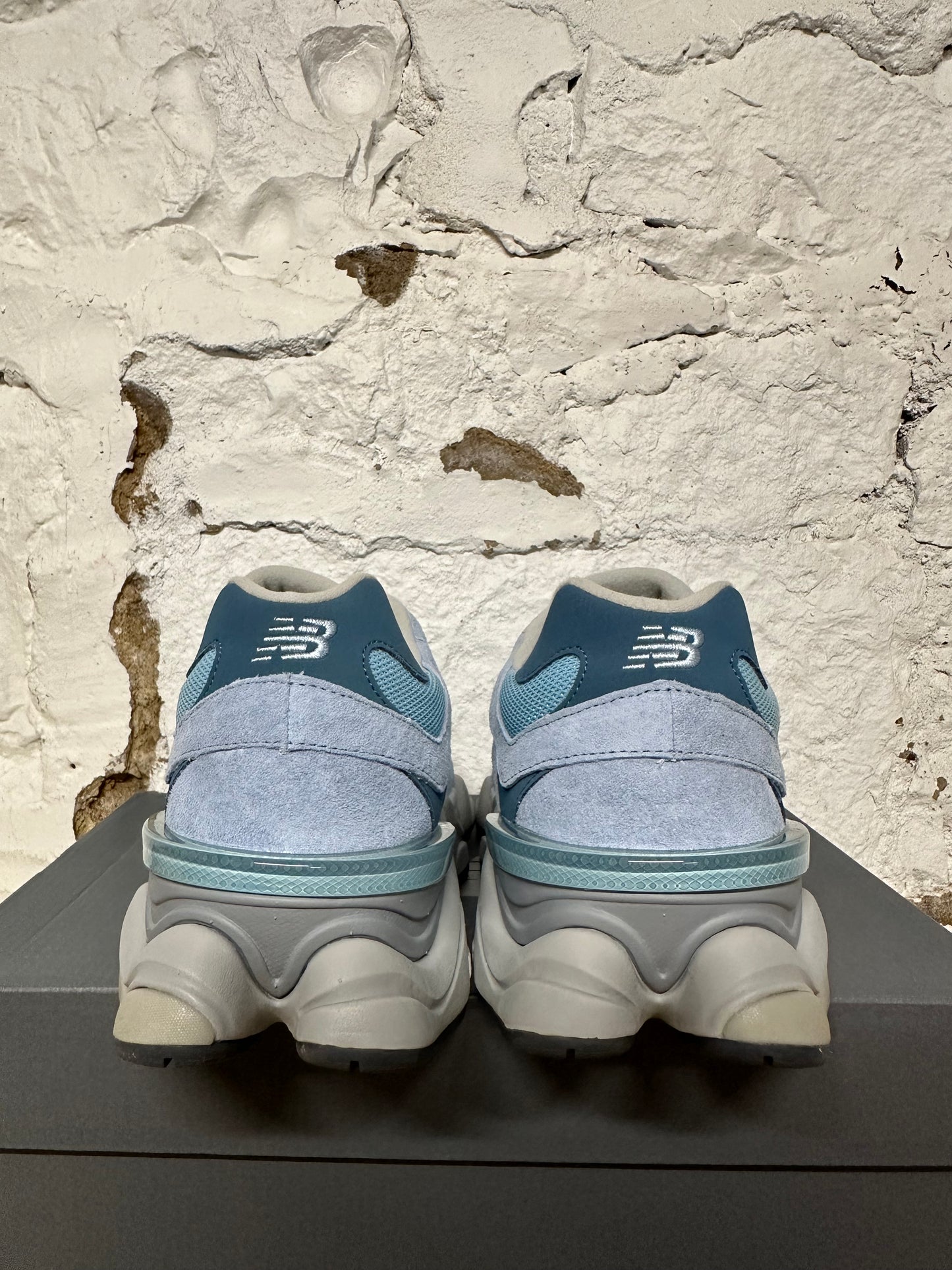 New Balance 9060 Chrome Blue Sz 12 DS