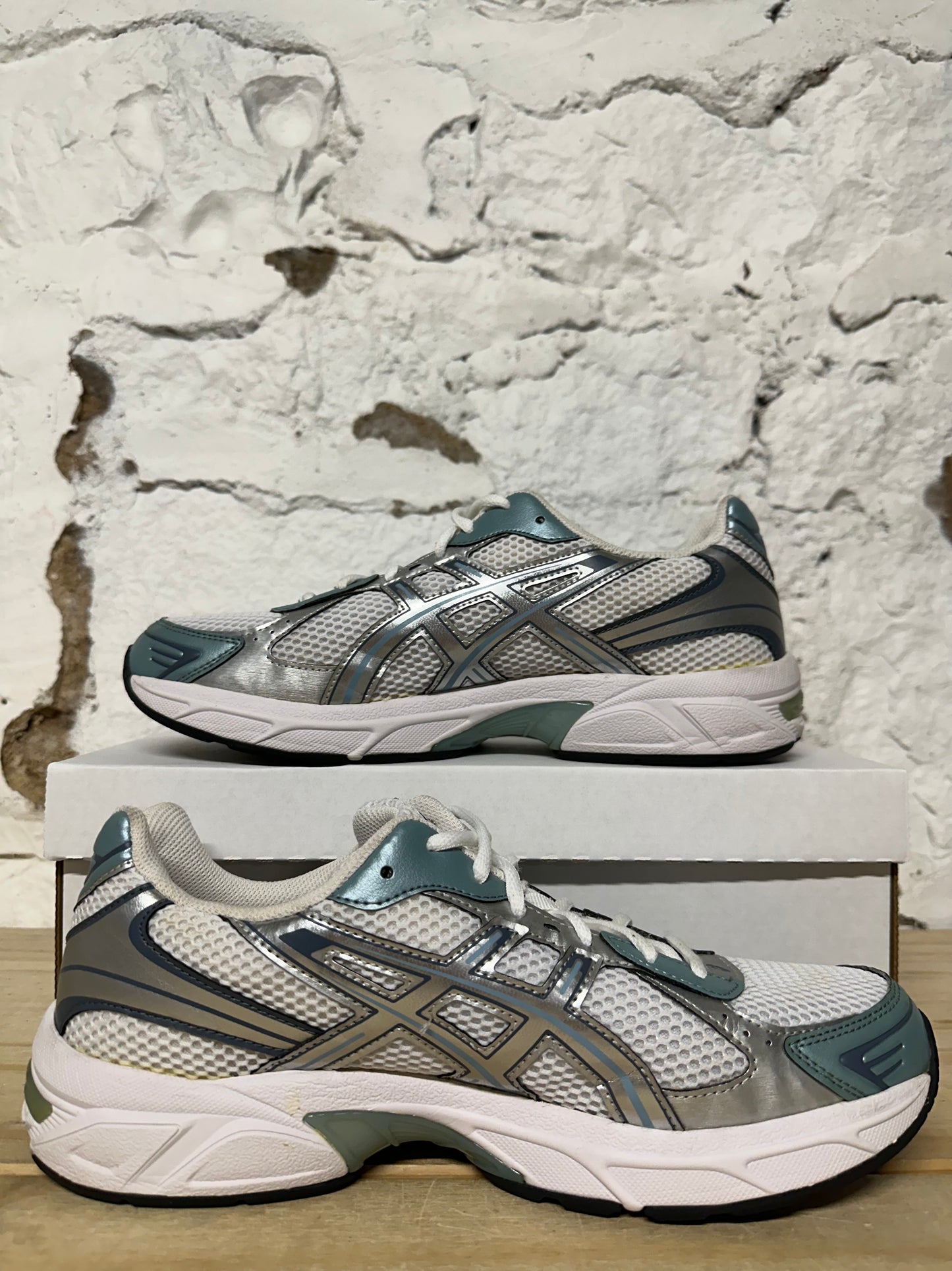 Asics Gel-1130 White Shark Skin Sz 10.5