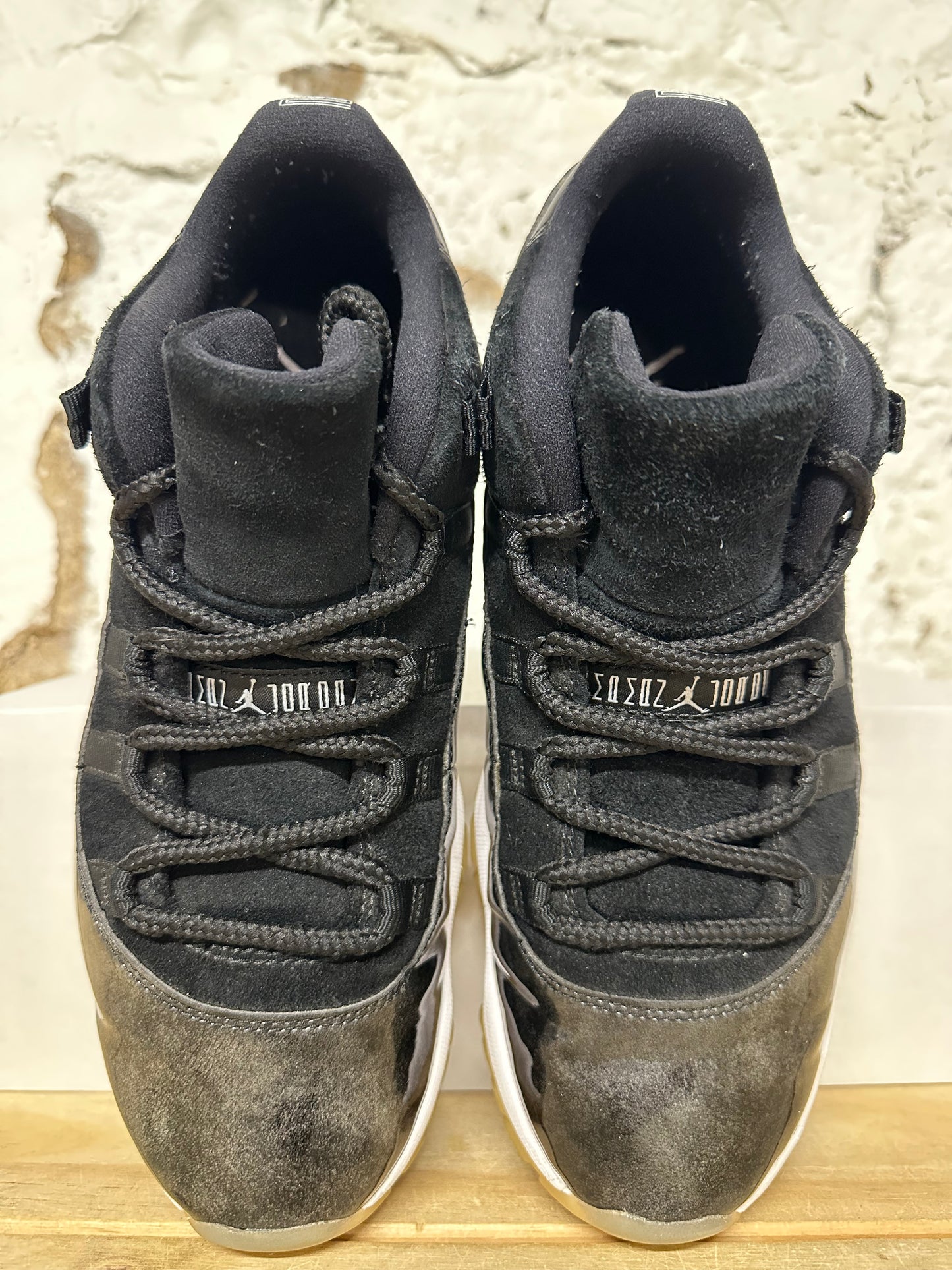 Air Jordan 11 Low Barons Sz 9