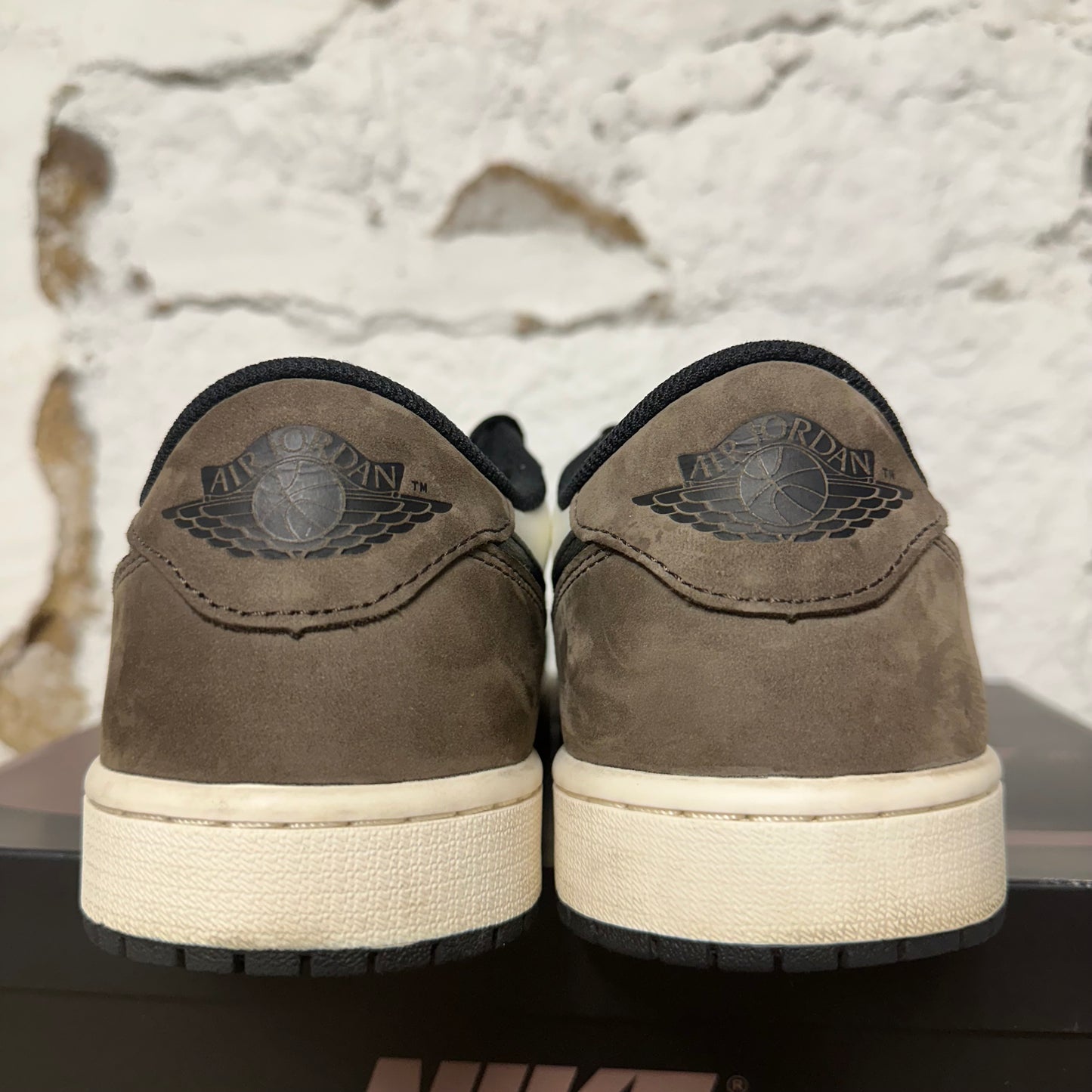 Air Jordan 1 Low Mocha Sz 11