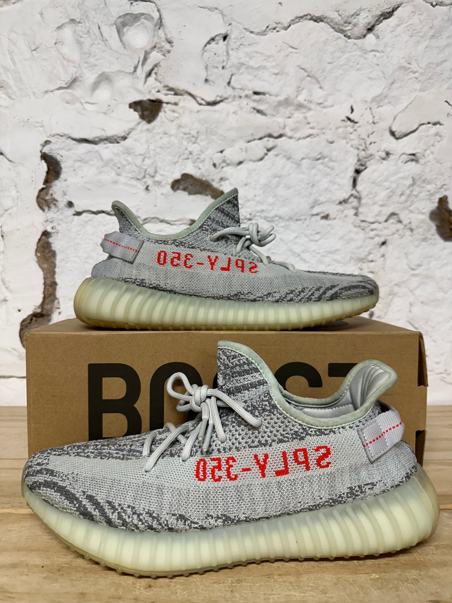Yeezy 350 V2 Blue Tint Sz 11.5