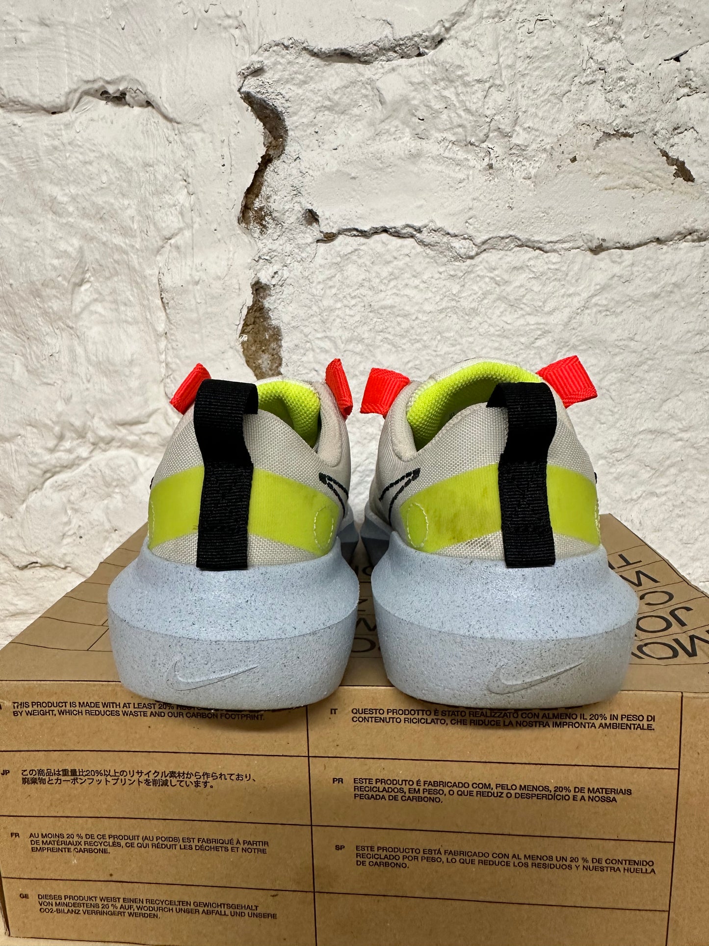 Nike Crater Impact Light Bone Sz 5Y
