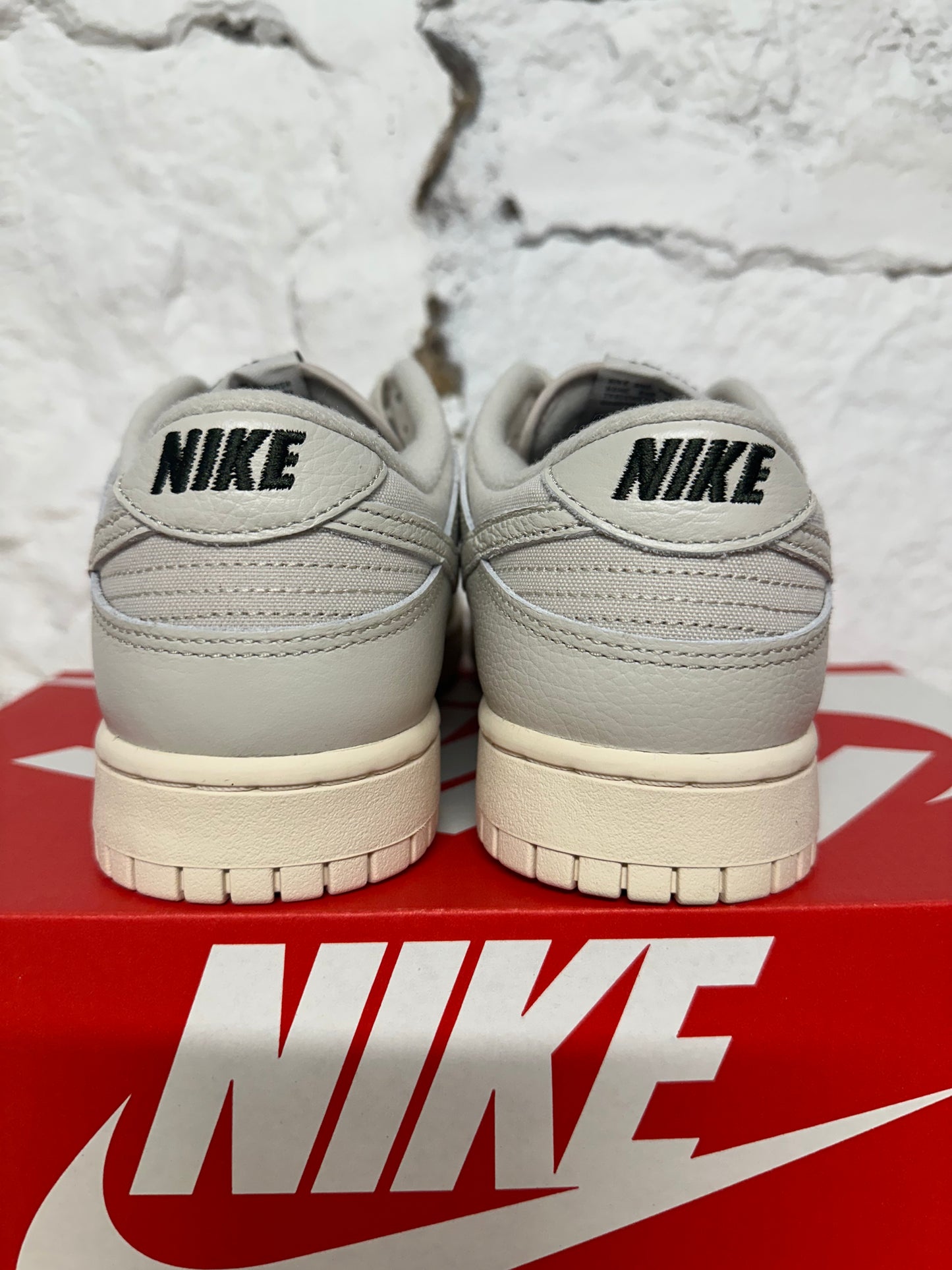 Nike Dunk Low Premium Light Orewood Sz 9 DS