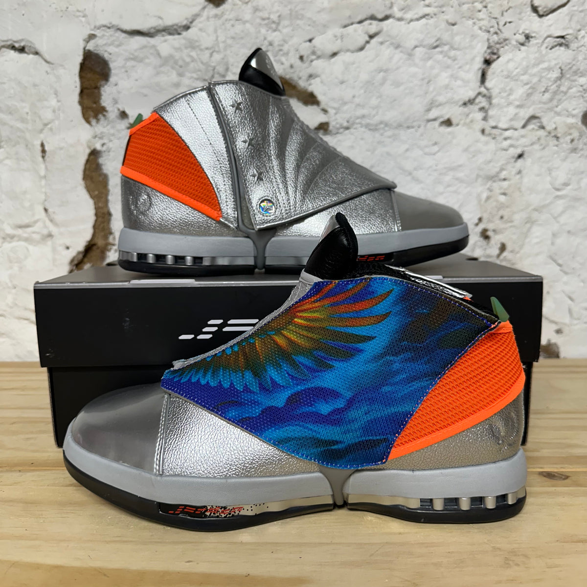Jordan 16 Free The Youth Sz 10.5 DS