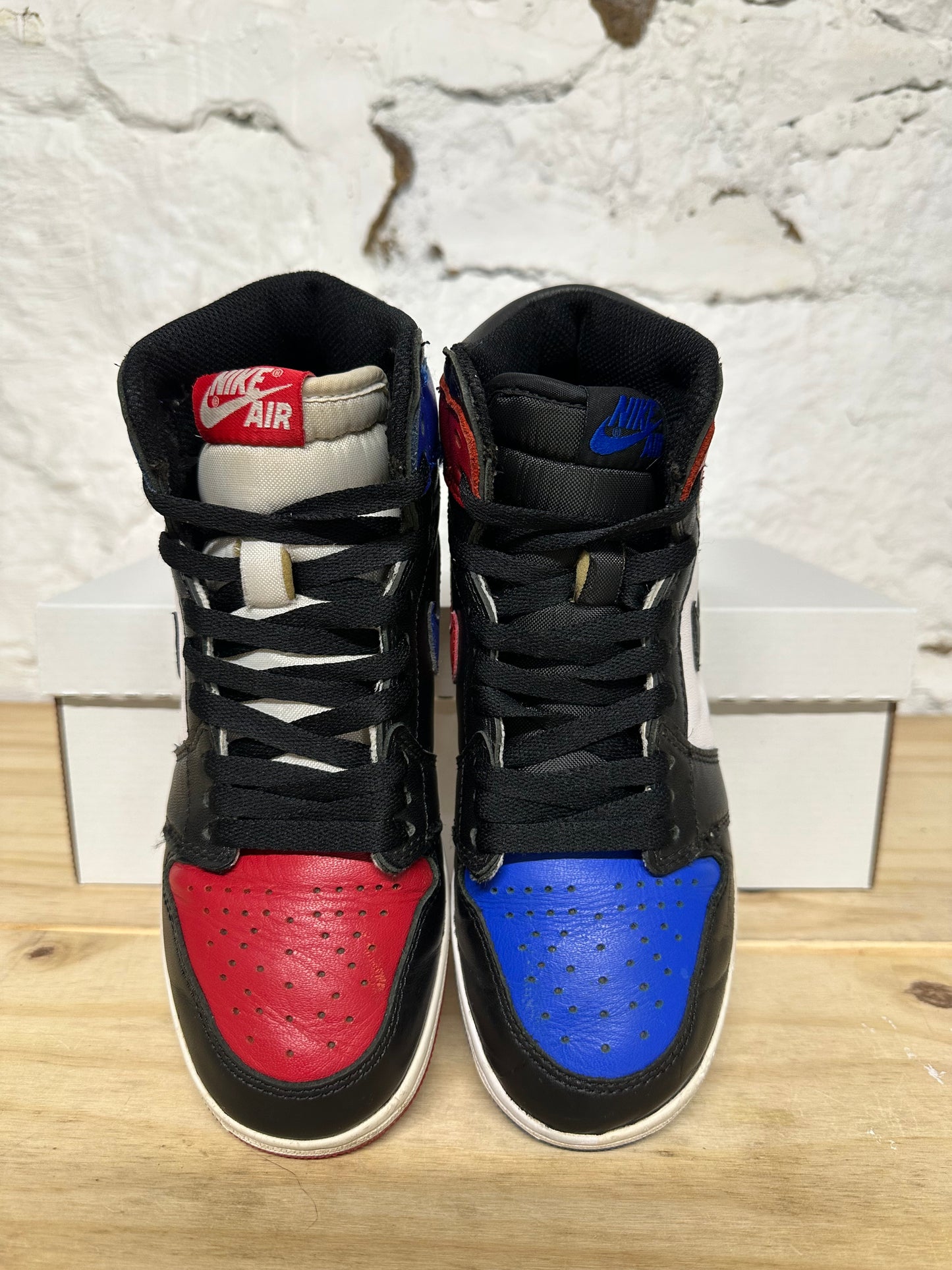 Air Jordan 1 Top 3 Sz 5Y