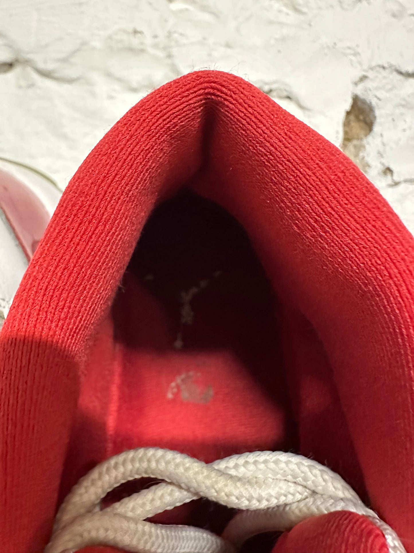 Air Jordan 11 High Cherry Sz 10.5