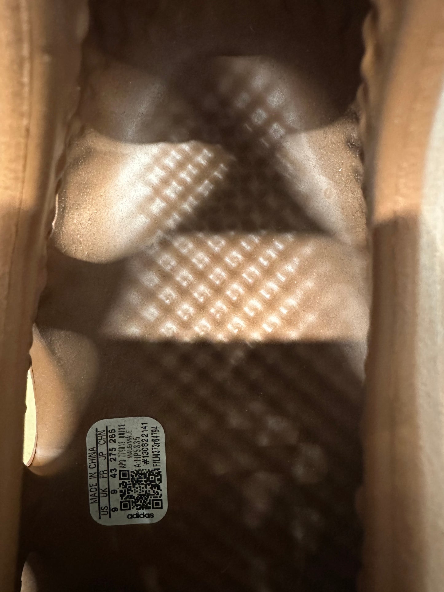 Yeezy Foam Runner Clay Red Sz 9 DS