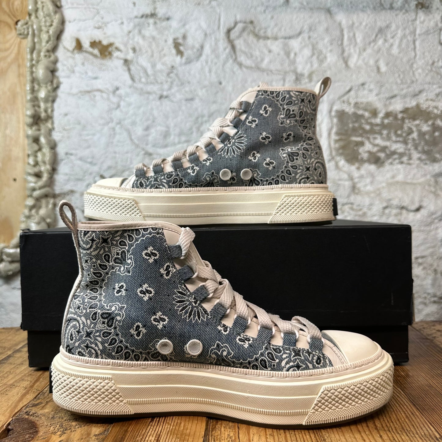 Amiri High White MA Blue Paisley Cream Sneaker Sz 7 (40)