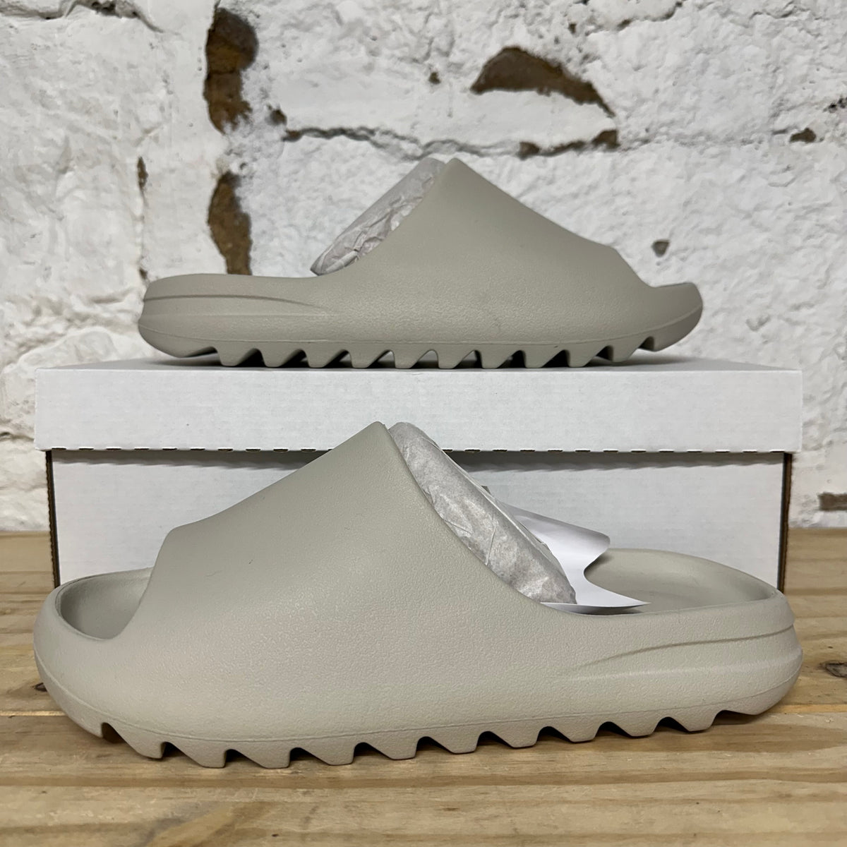 Yeezy Slide 01 Cream Sz 12 DS