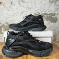 Balenciaga Runner Triple Black Sneaker Sz 7 (40)