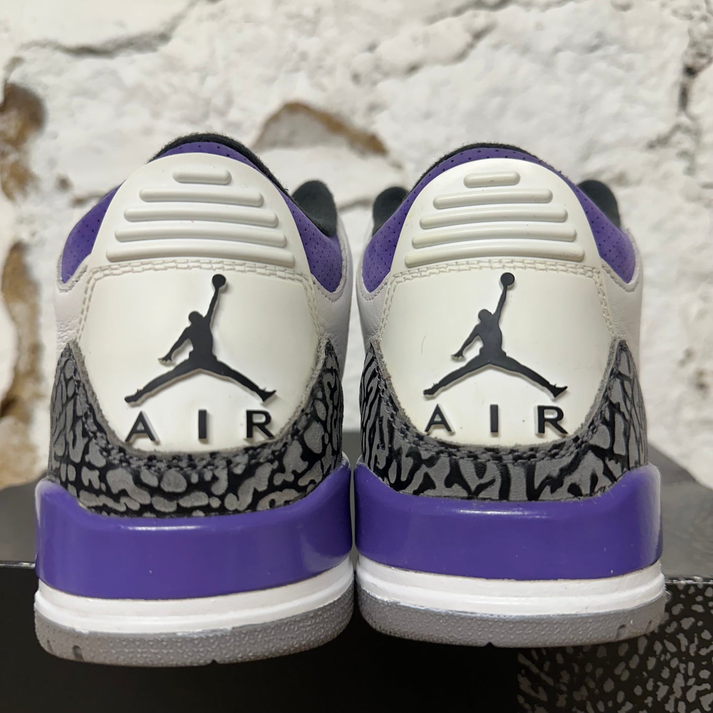 Air Jordan 3 Dark Iris Sz 8.5