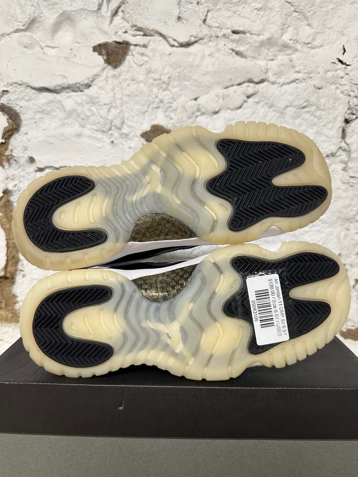 Air Jordan 11 DMP Sz 6.5Y