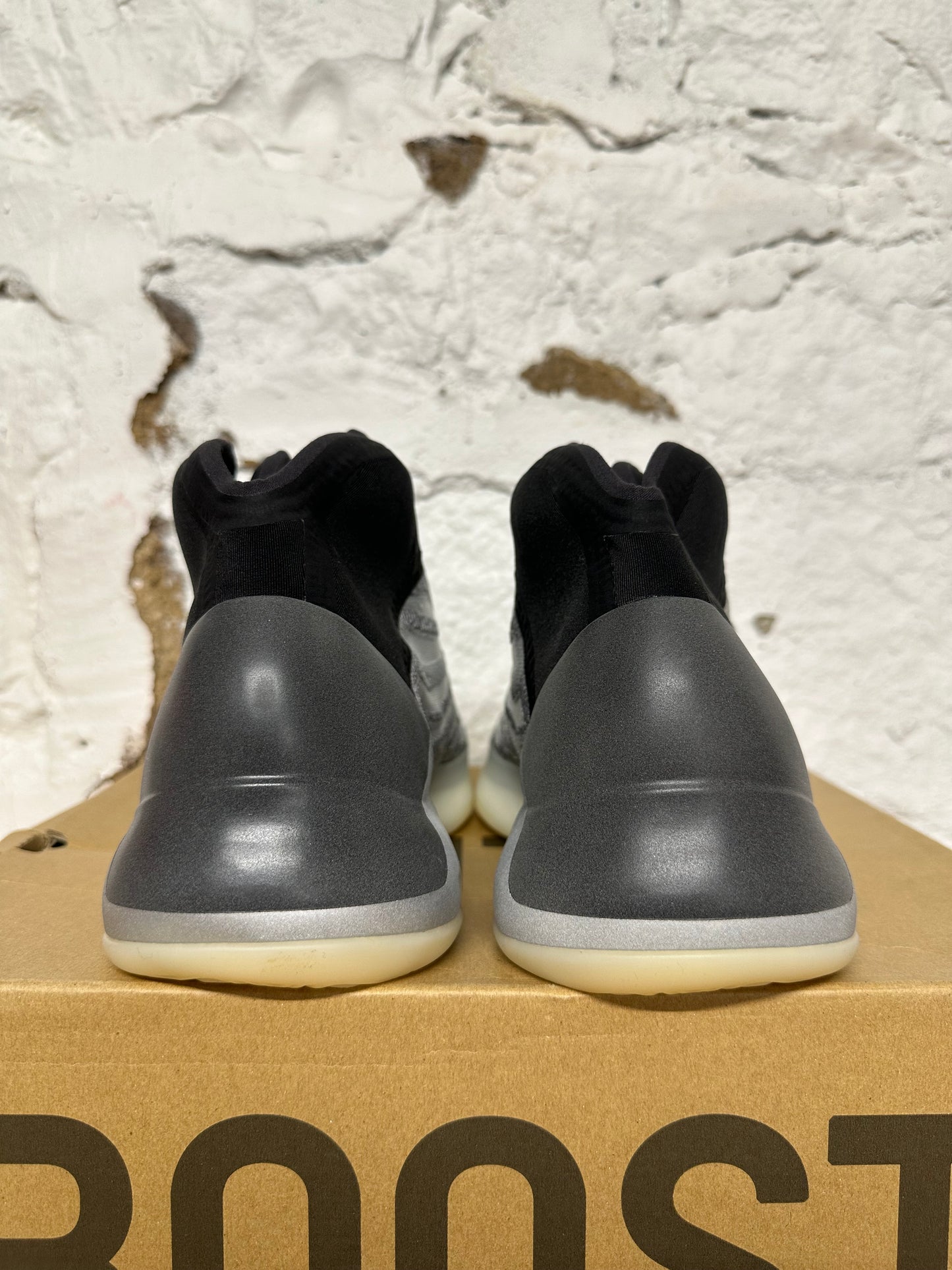 Yeezy QNTM Sz 7