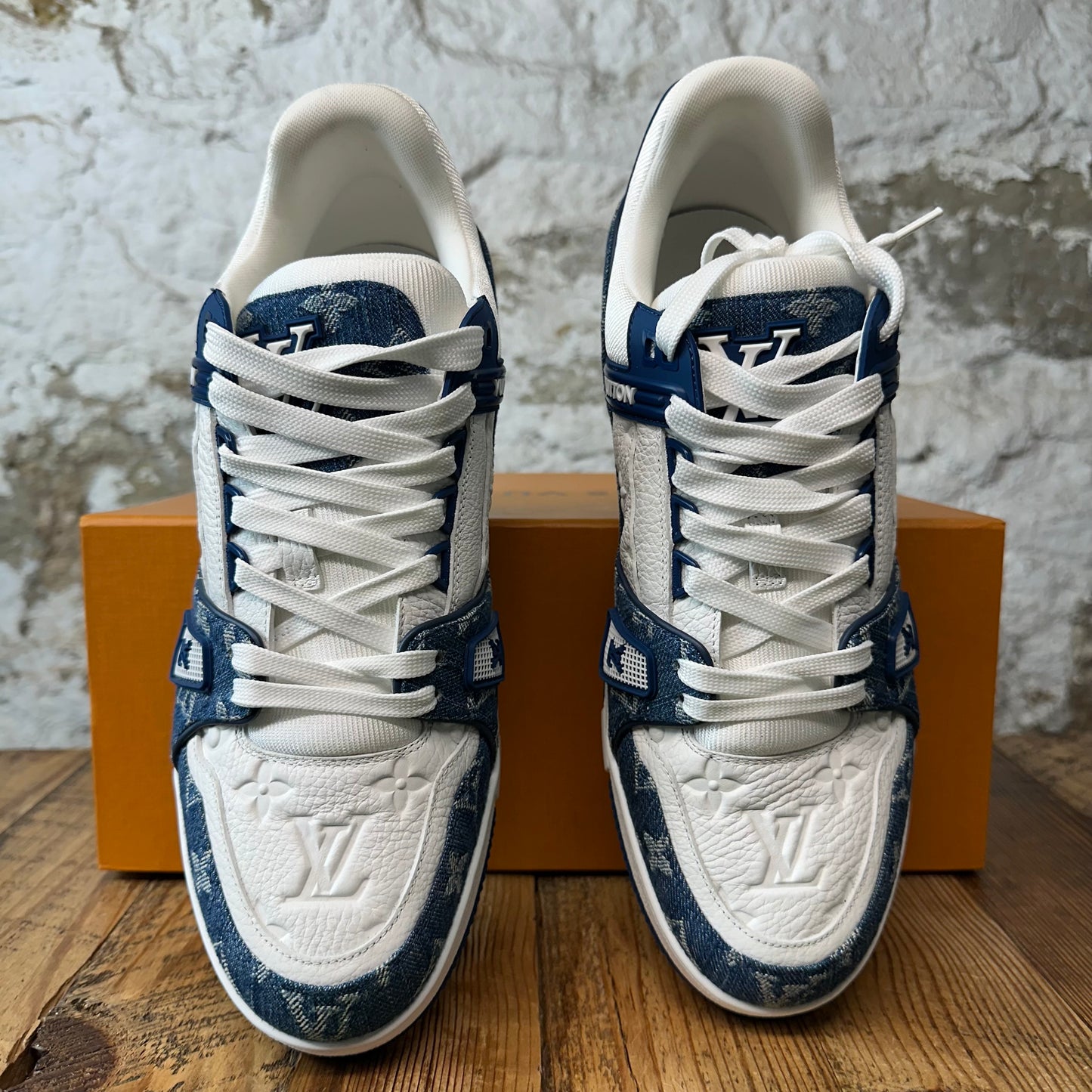 Louis Vuitton Denim Monogram Trainer Sneaker Sz 9.5 (8LV)