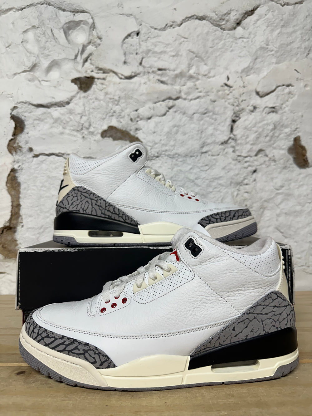 Air Jordan 3 White Cement Reimagined Sz 10