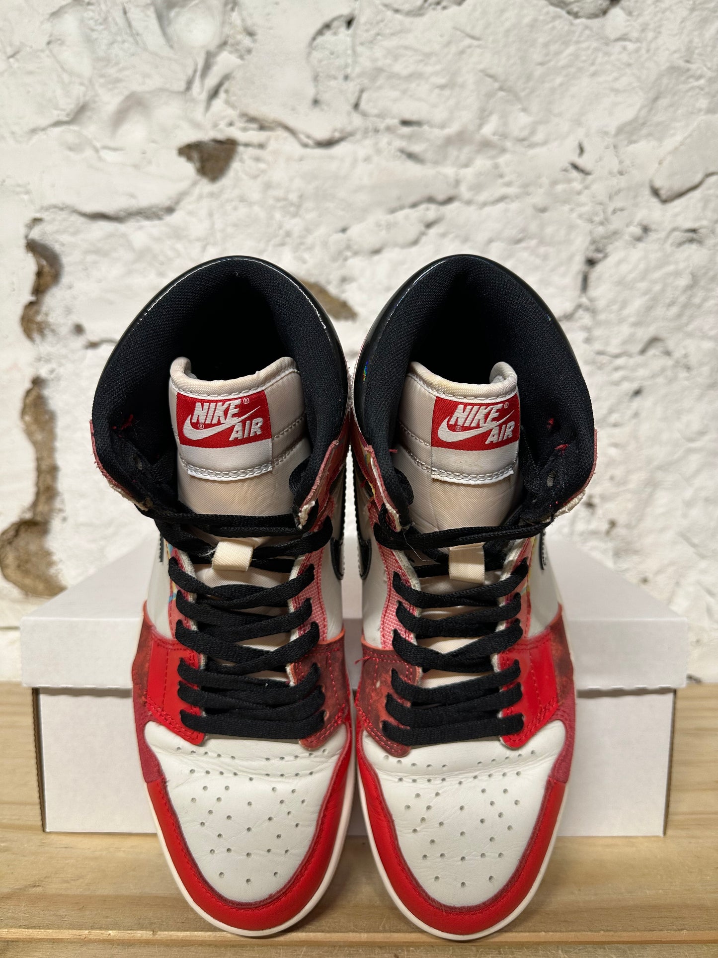 Air Jordan 1 Spiderverse Sz 9.5