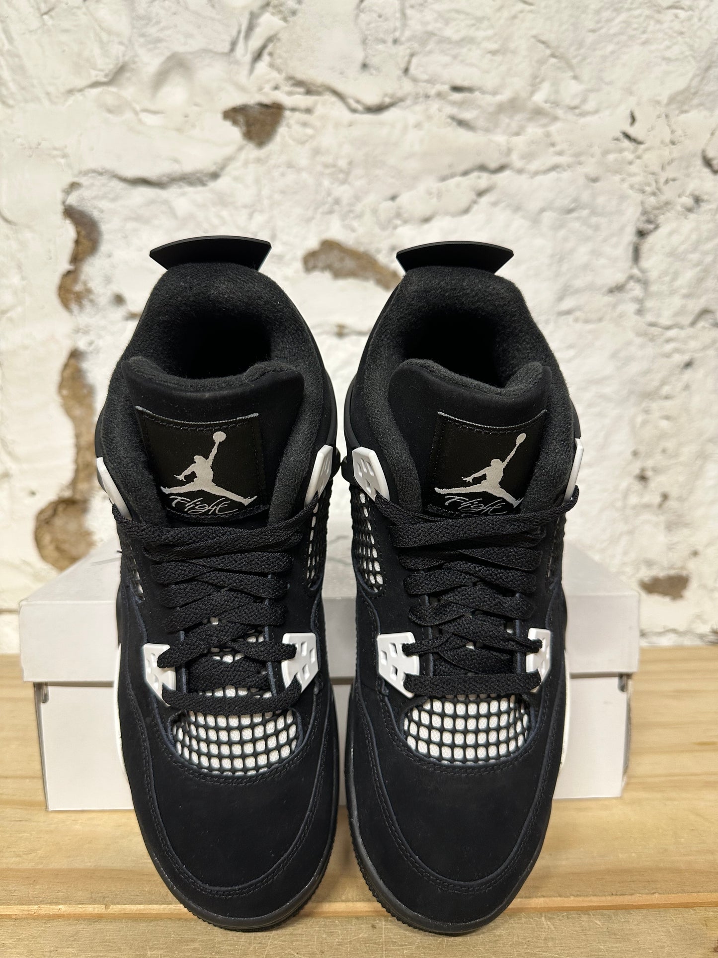 Air Jordan 4 White Thunder Sz 7Y DS