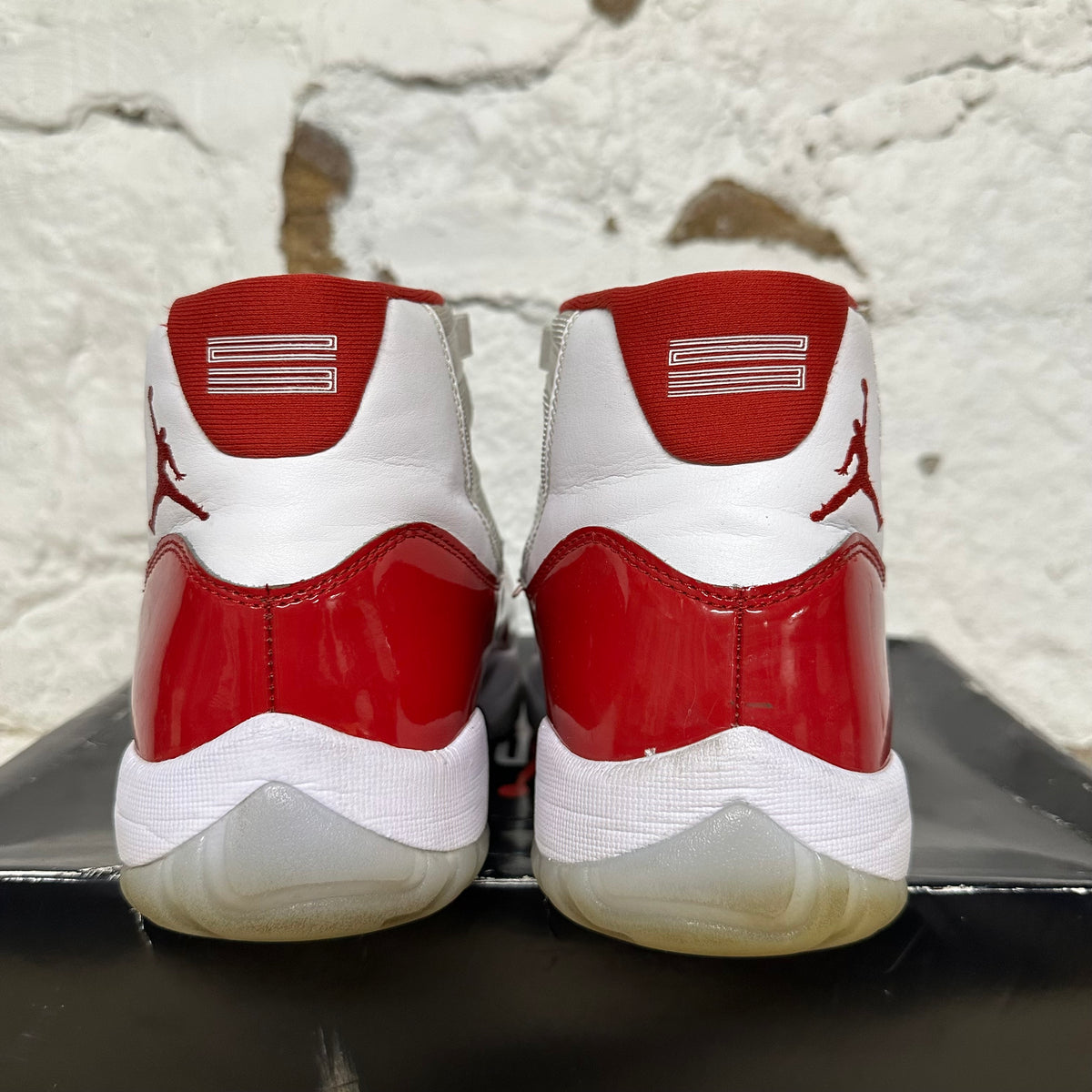 Air Jordan 11 High Cherry (2022) Sz 10.5