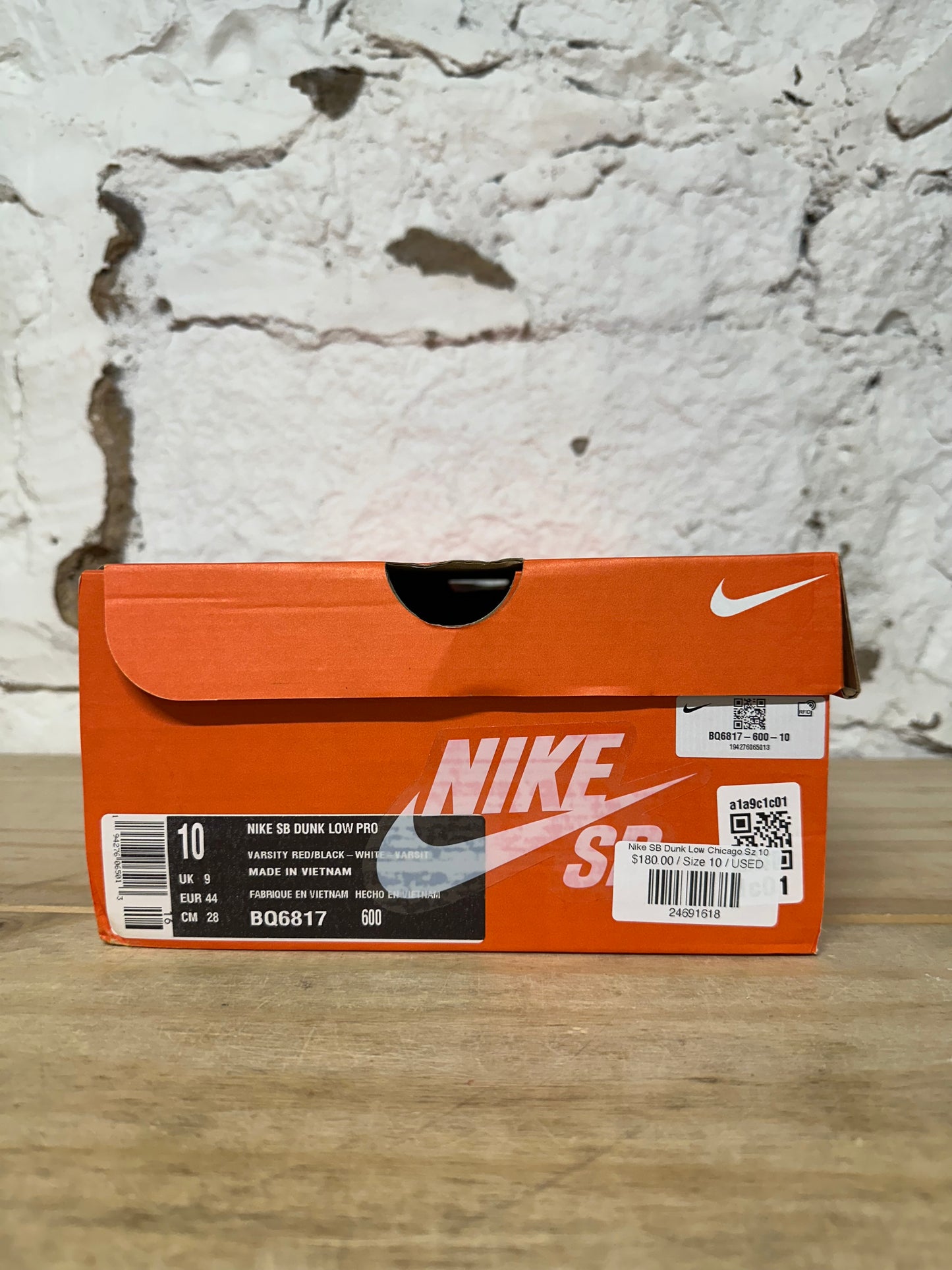 Nike SB Dunk Low Chicago Sz 10