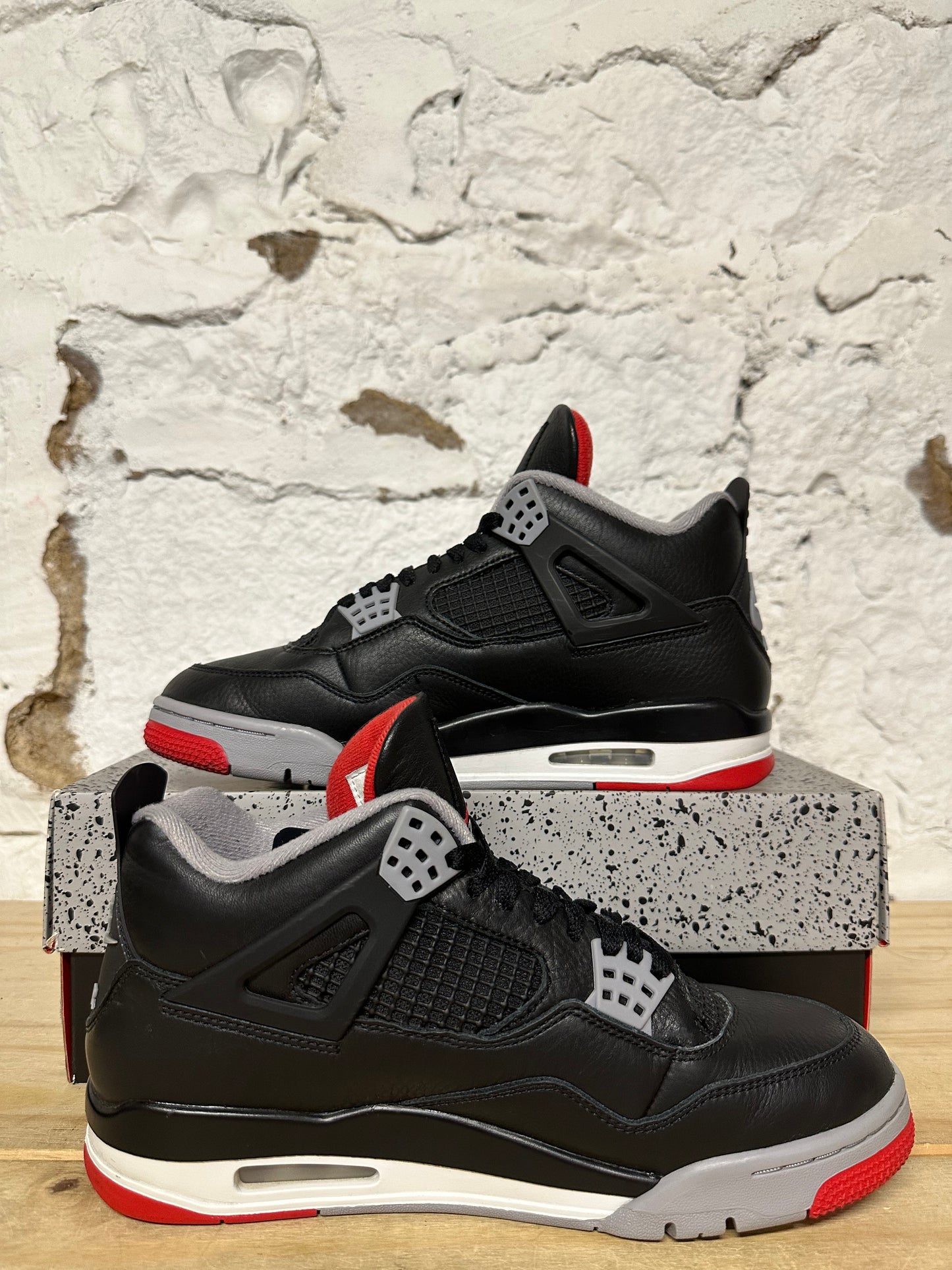 Air Jordan 4 Bred Reimagined Sz 8.5