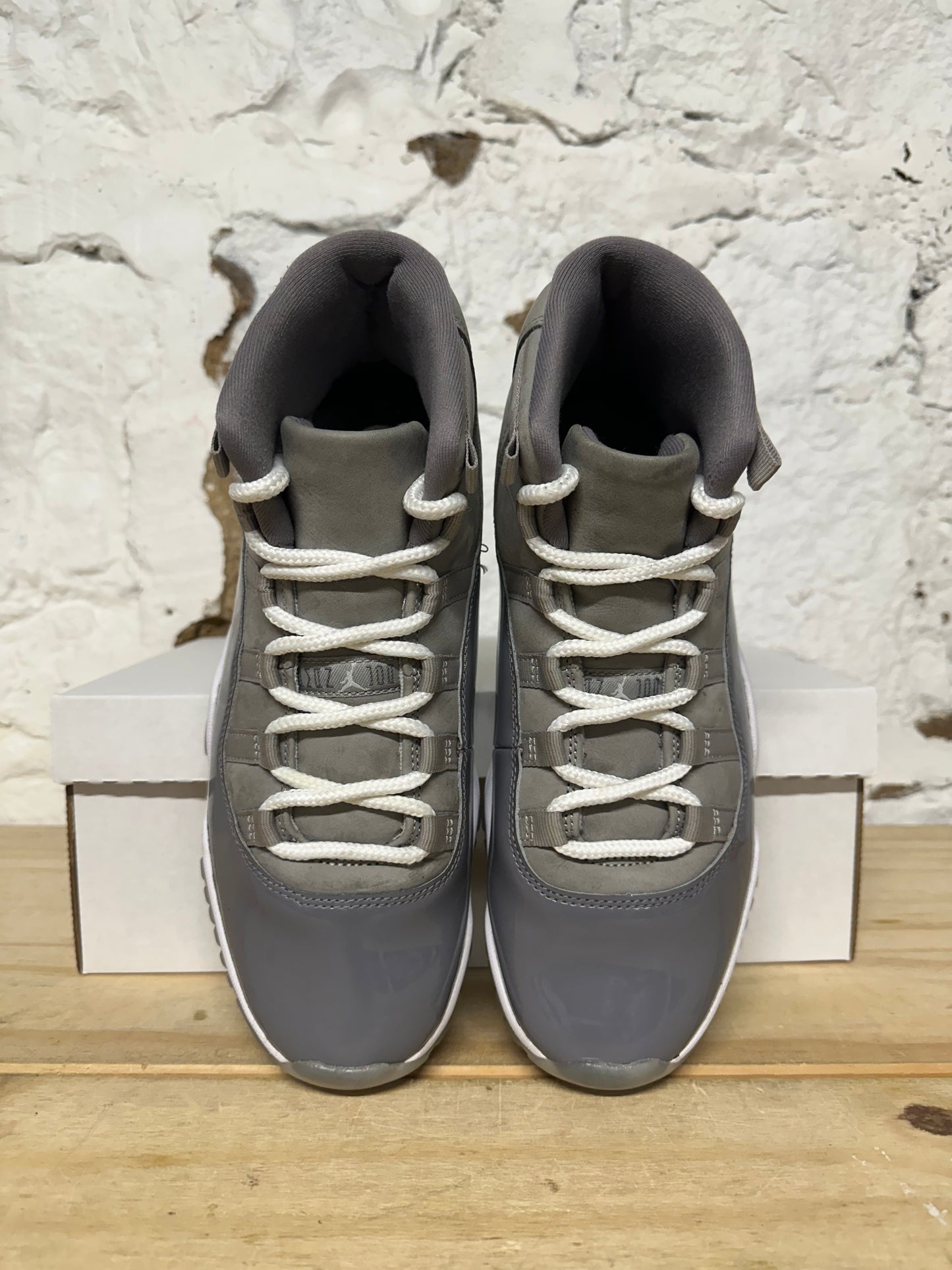 Air Jordan 11 Cool Grey Sz 8.5