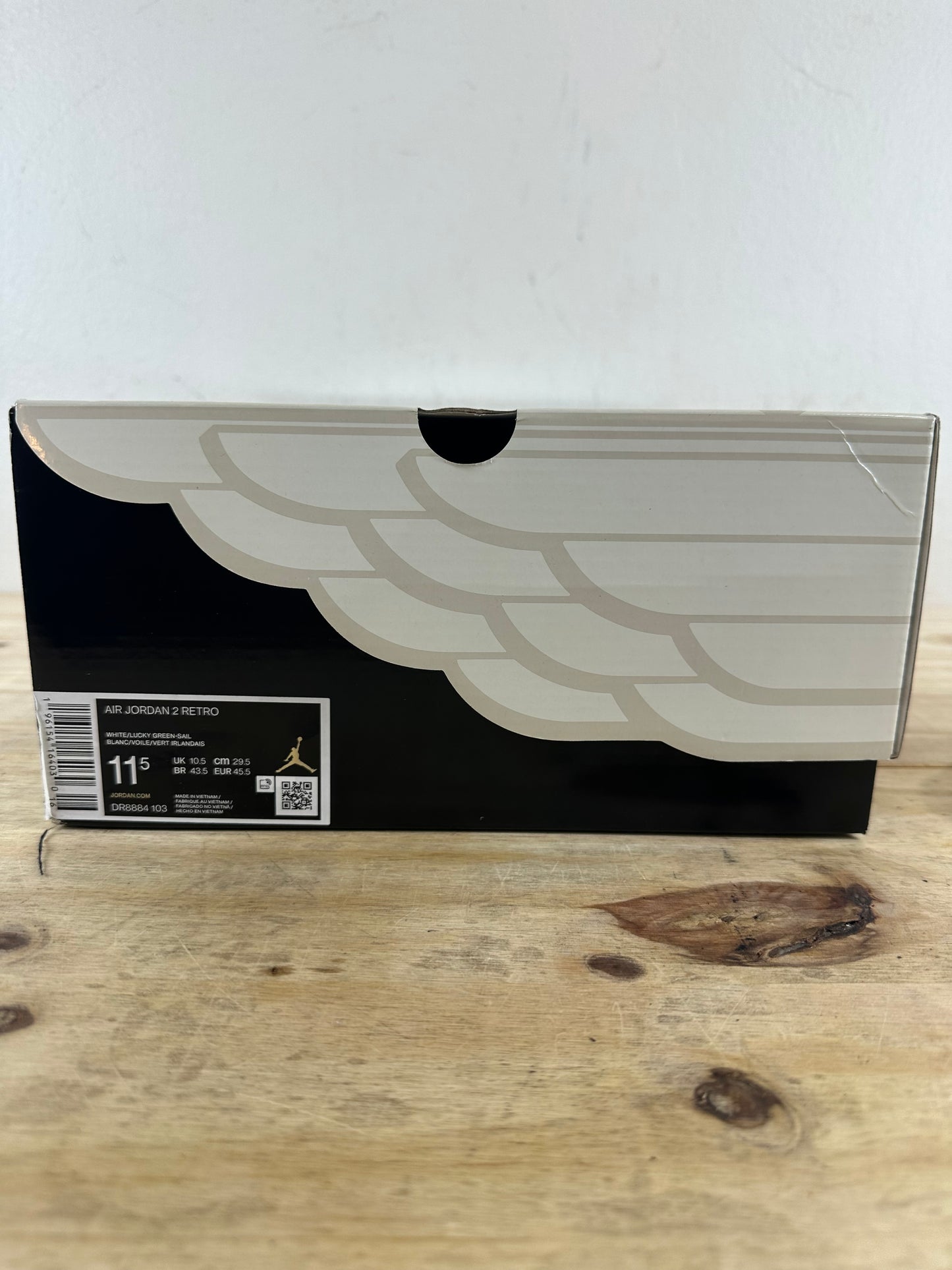 Air Jordan 2 Lucky Green Sz 11.5