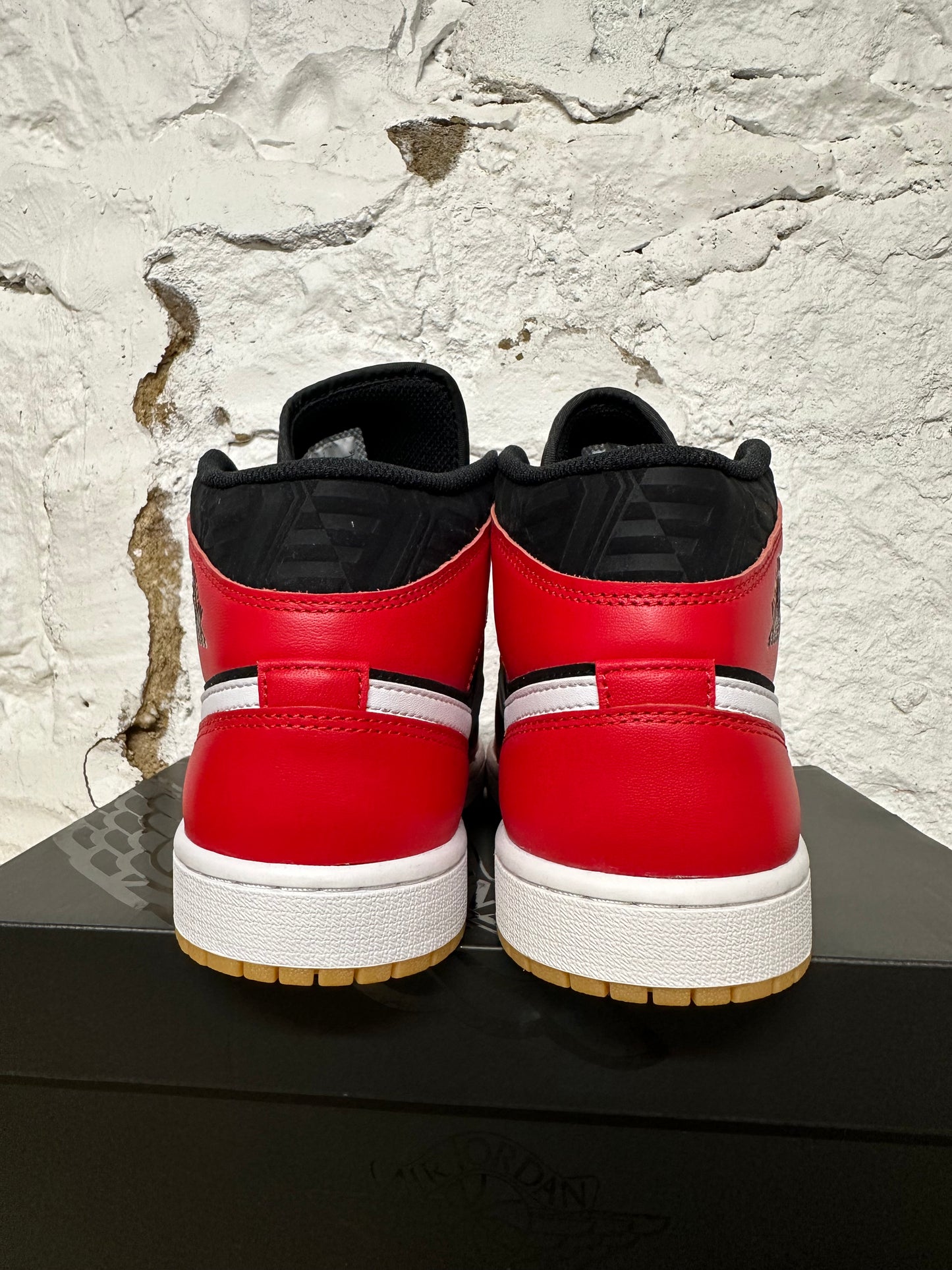 Air Jordan 1 Mid Christmas Sz 7 DS