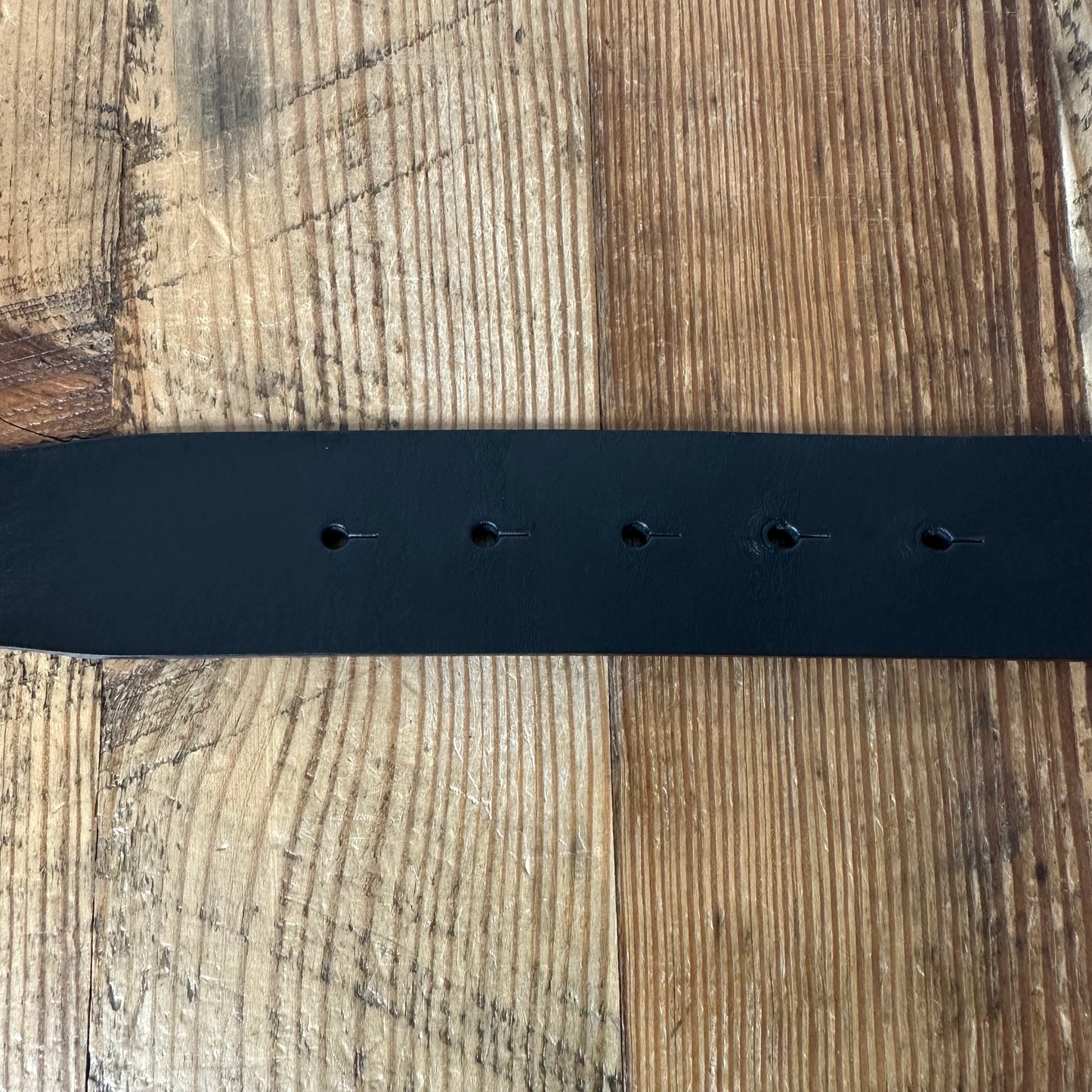 Dolce Gabbana SIlver DG Black Belt Sz (90/36) W/ Box