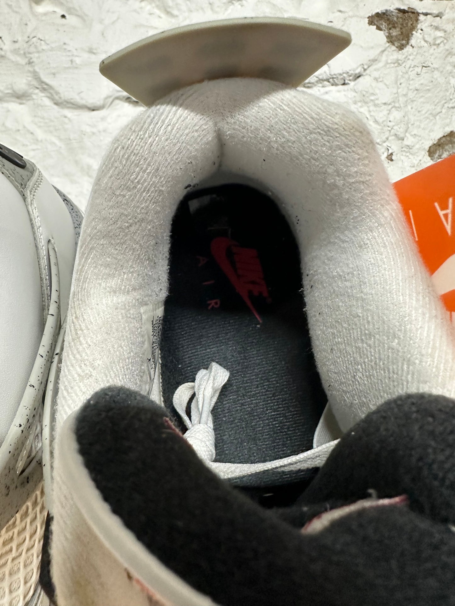 Air Jordan 4 White Cement Sz 11.5