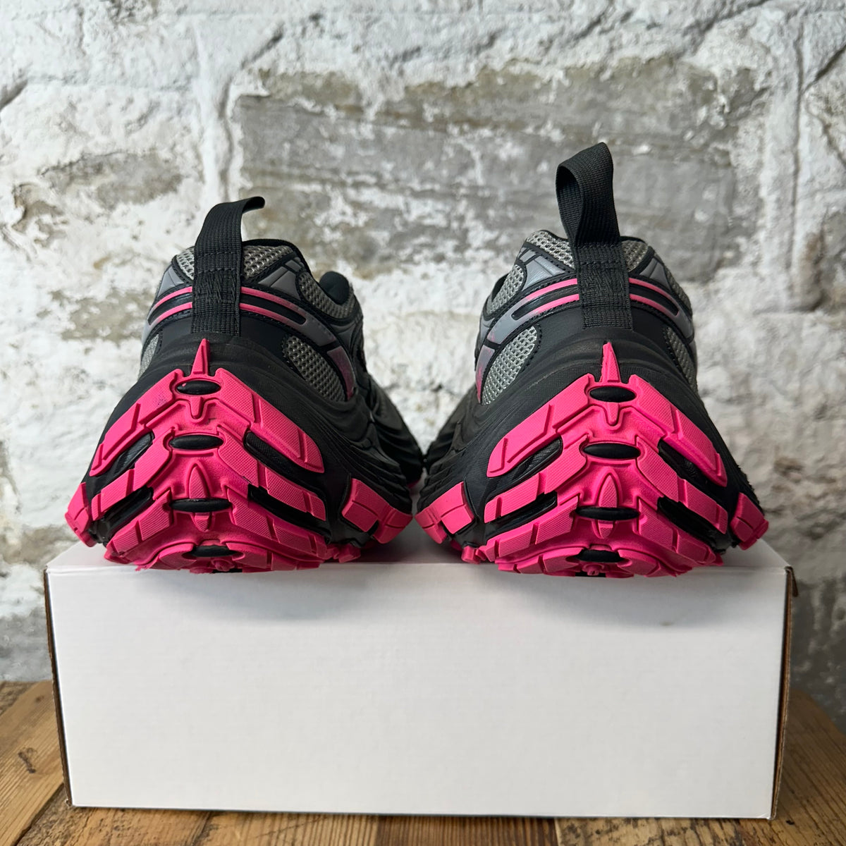 Balenciaga 10XL Black Grey Pink Sneaker Sz 8 (41)