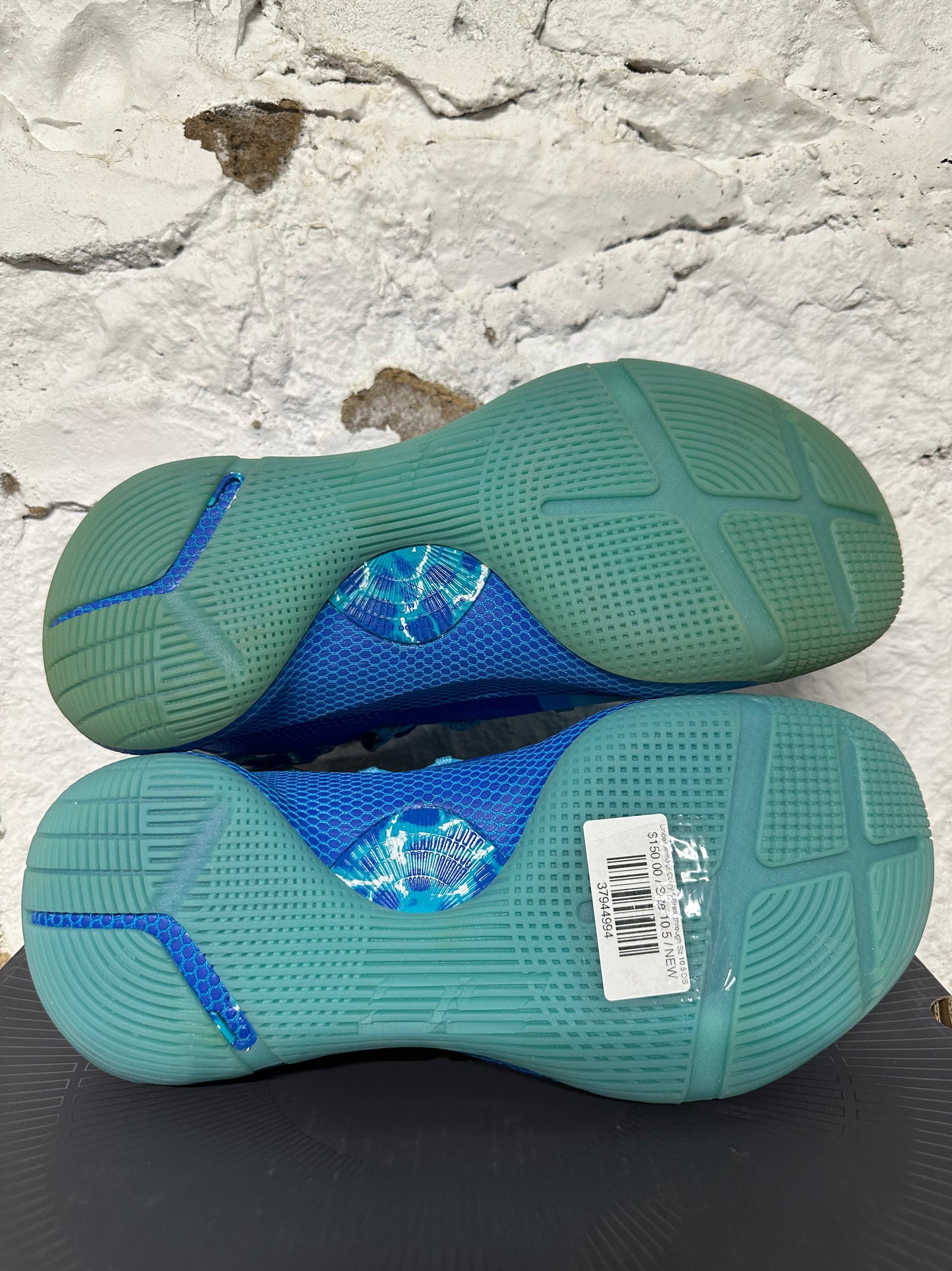 Under Armour Curry 6 Breakthrough Sz 10.5 DS